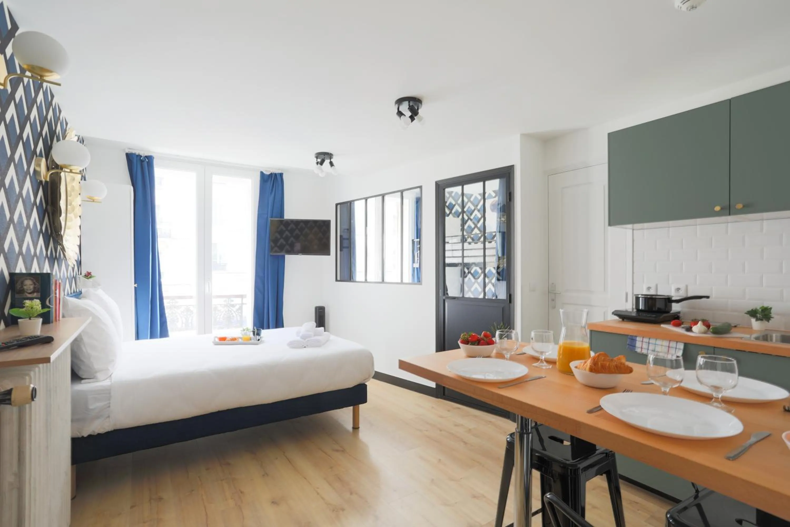 Photo of the whole room, Bed in WS Notre-Dame - Linné