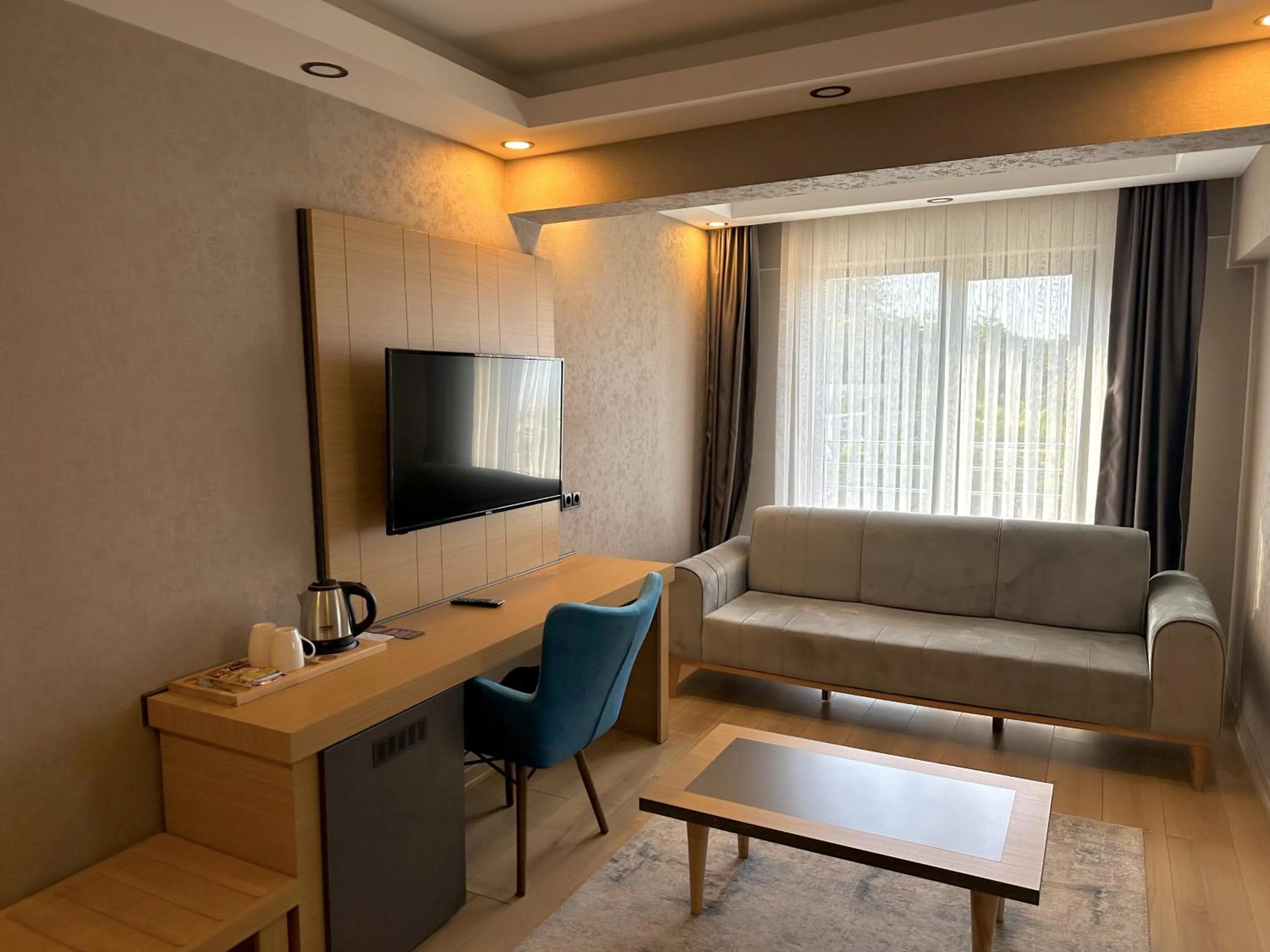 Photo of the whole room in Şehrar Suite Hotel