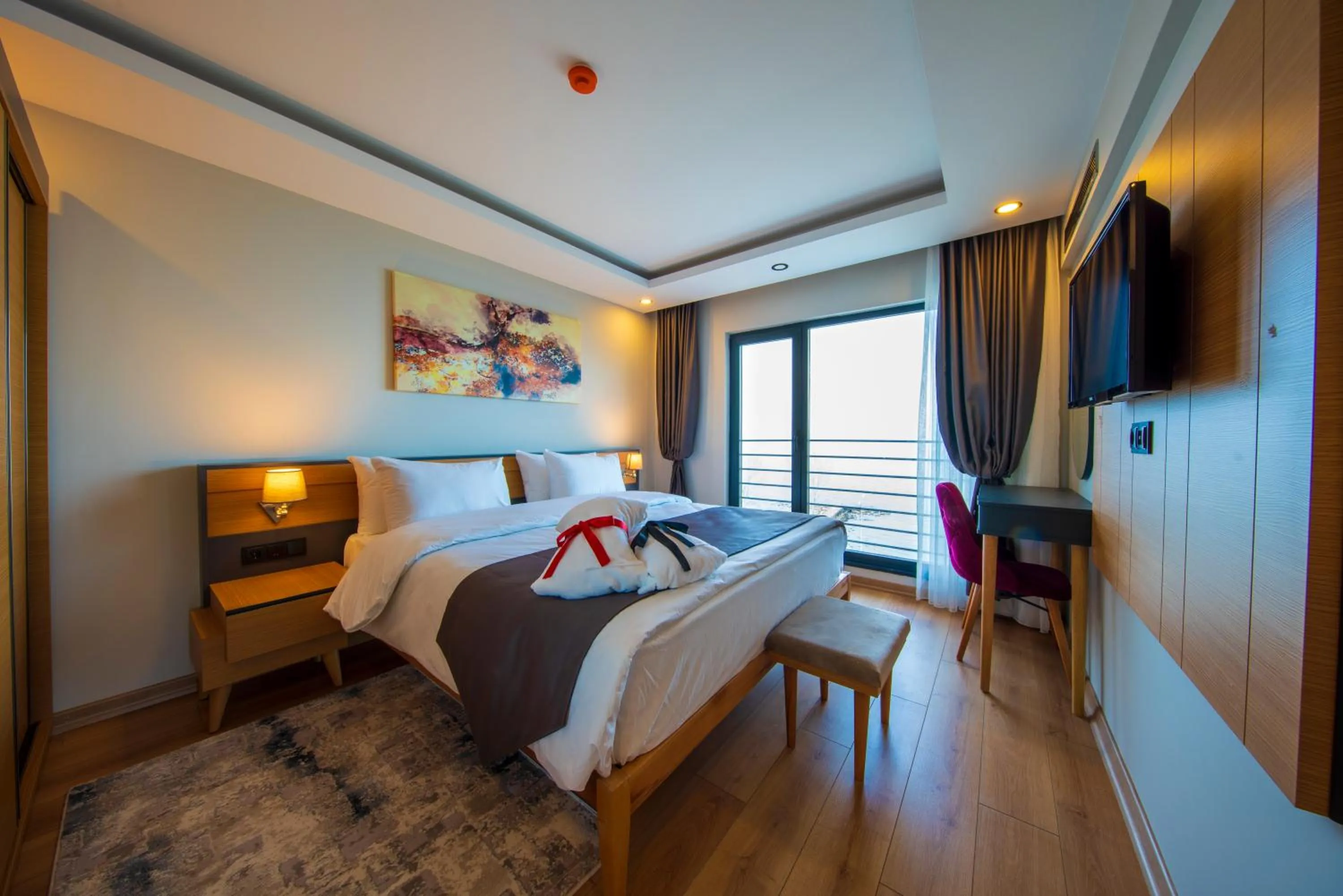 Photo of the whole room, Bed in Şehrar Suite Hotel