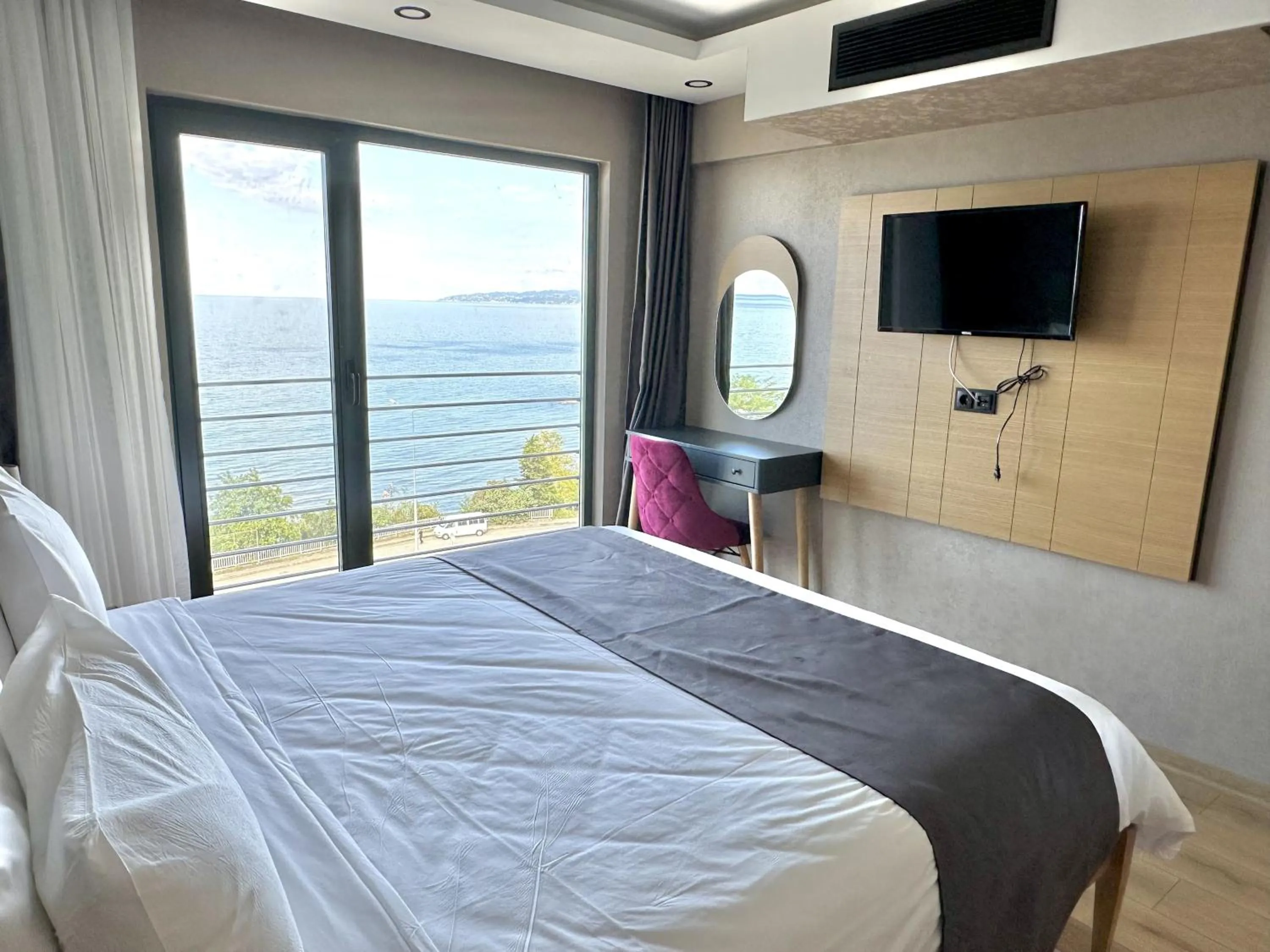 Bed in Şehrar Suite Hotel