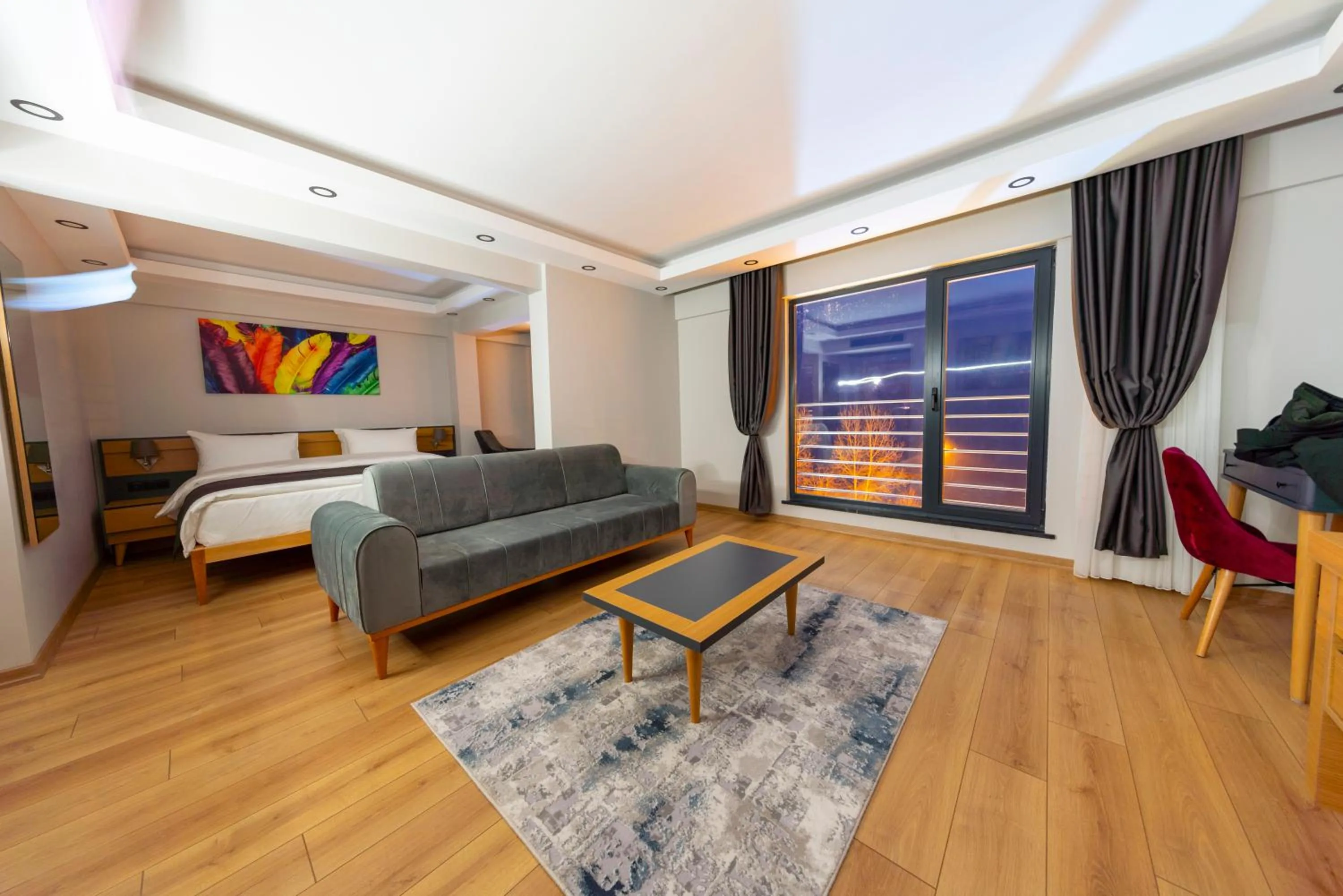 Living room, Bed in Şehrar Suite Hotel