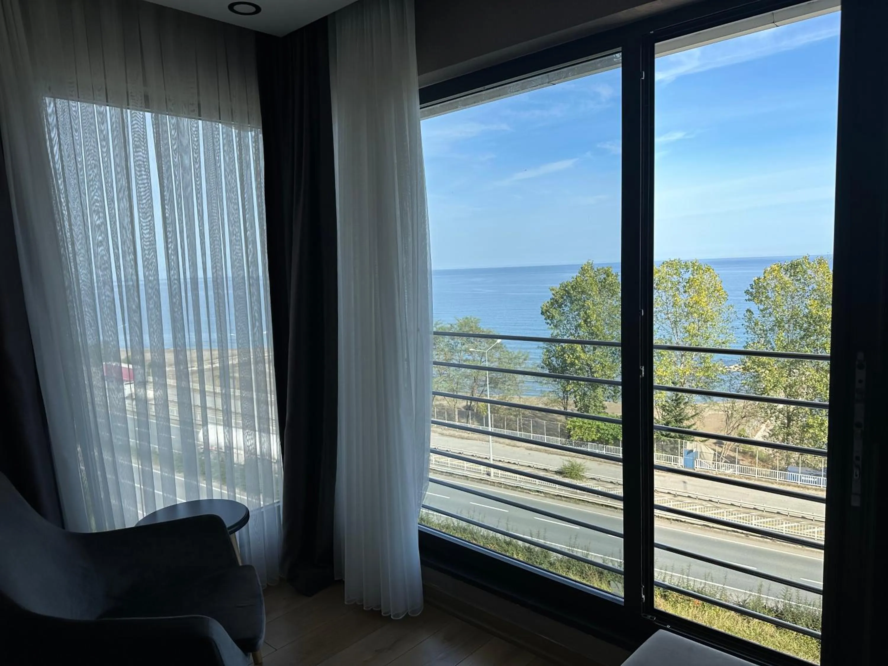 Day in Şehrar Suite Hotel