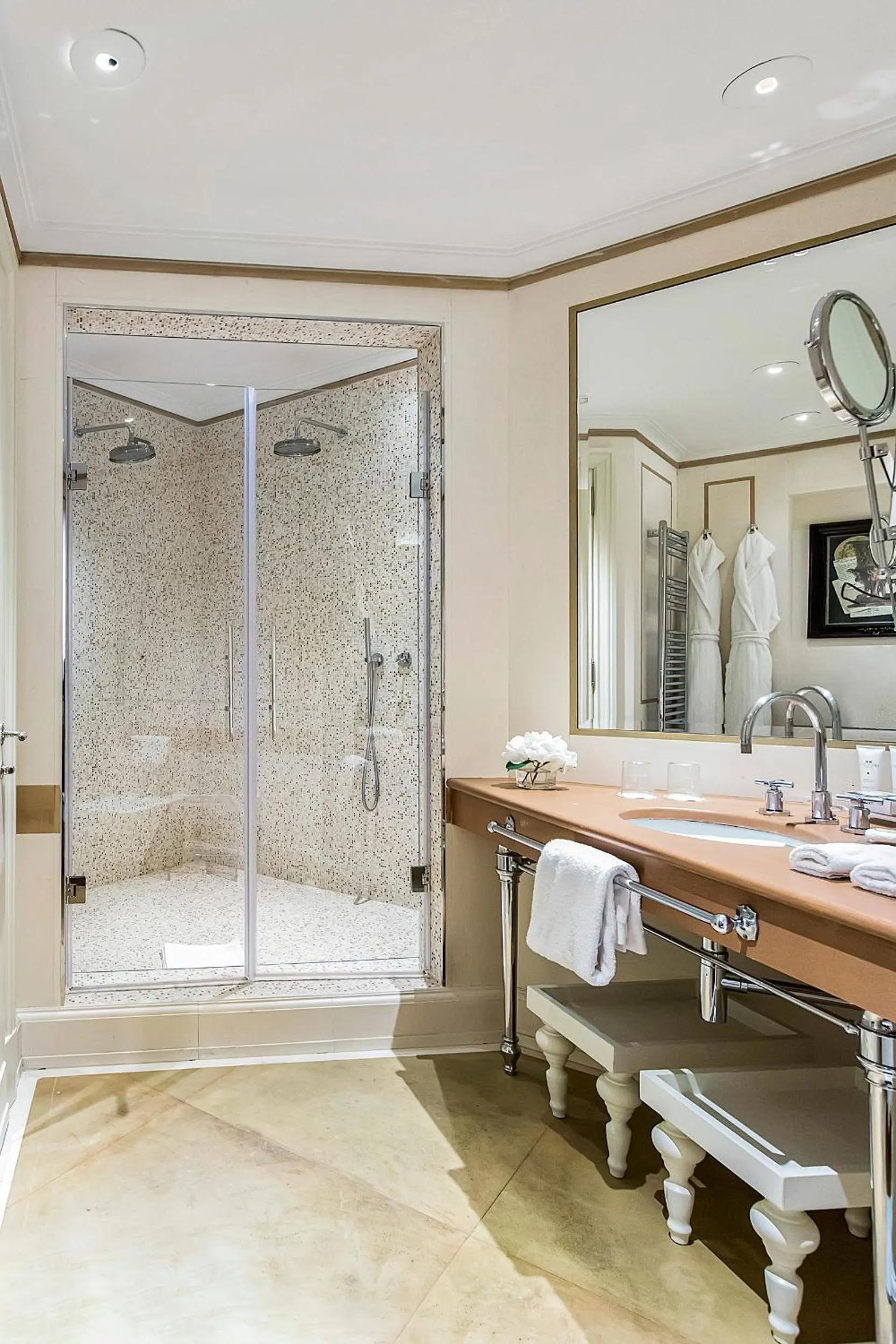 Bathroom in Palazzo Firenze by Baglioni Hotels & Resorts
