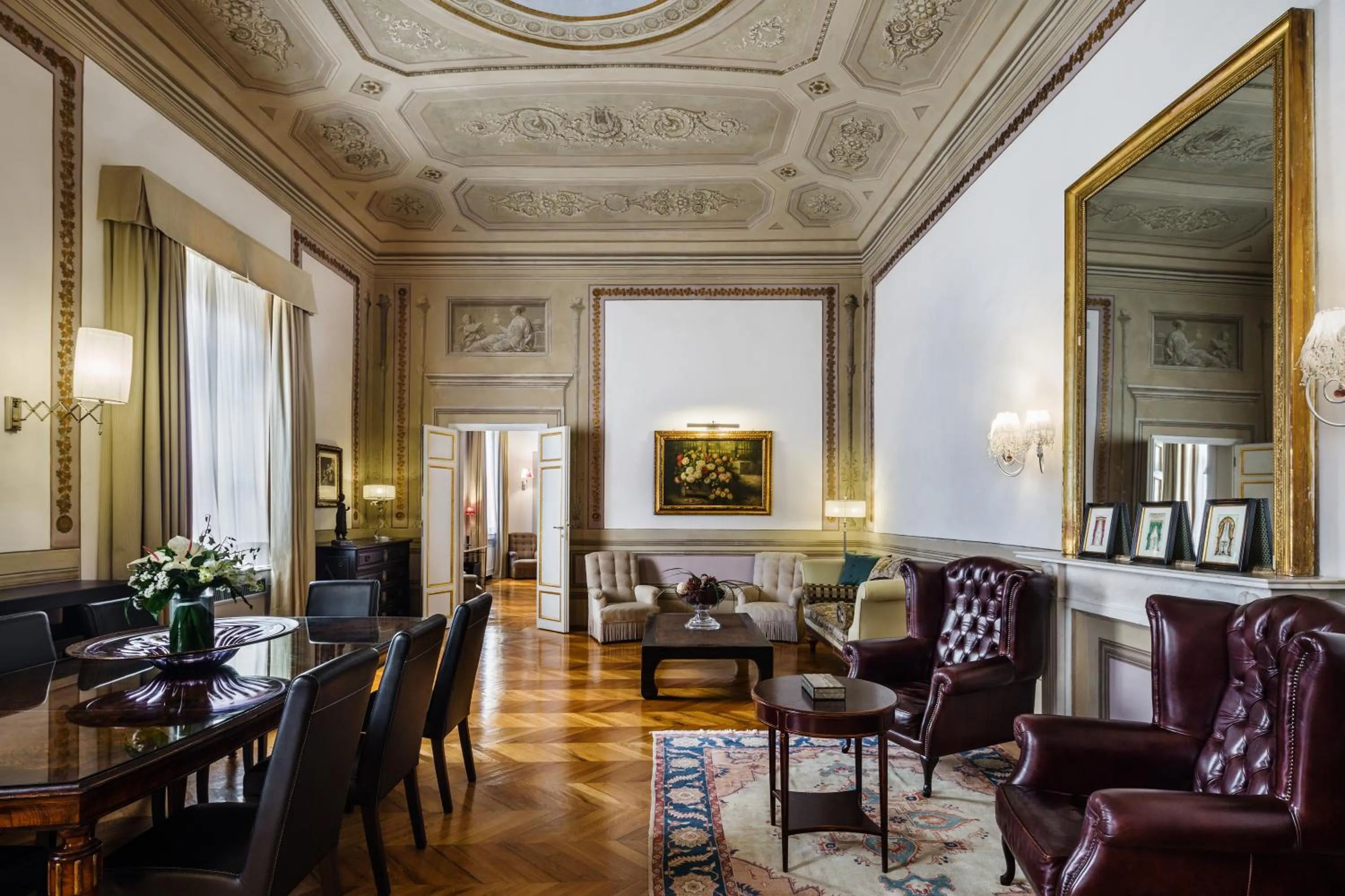 Living room in Palazzo Firenze by Baglioni Hotels & Resorts