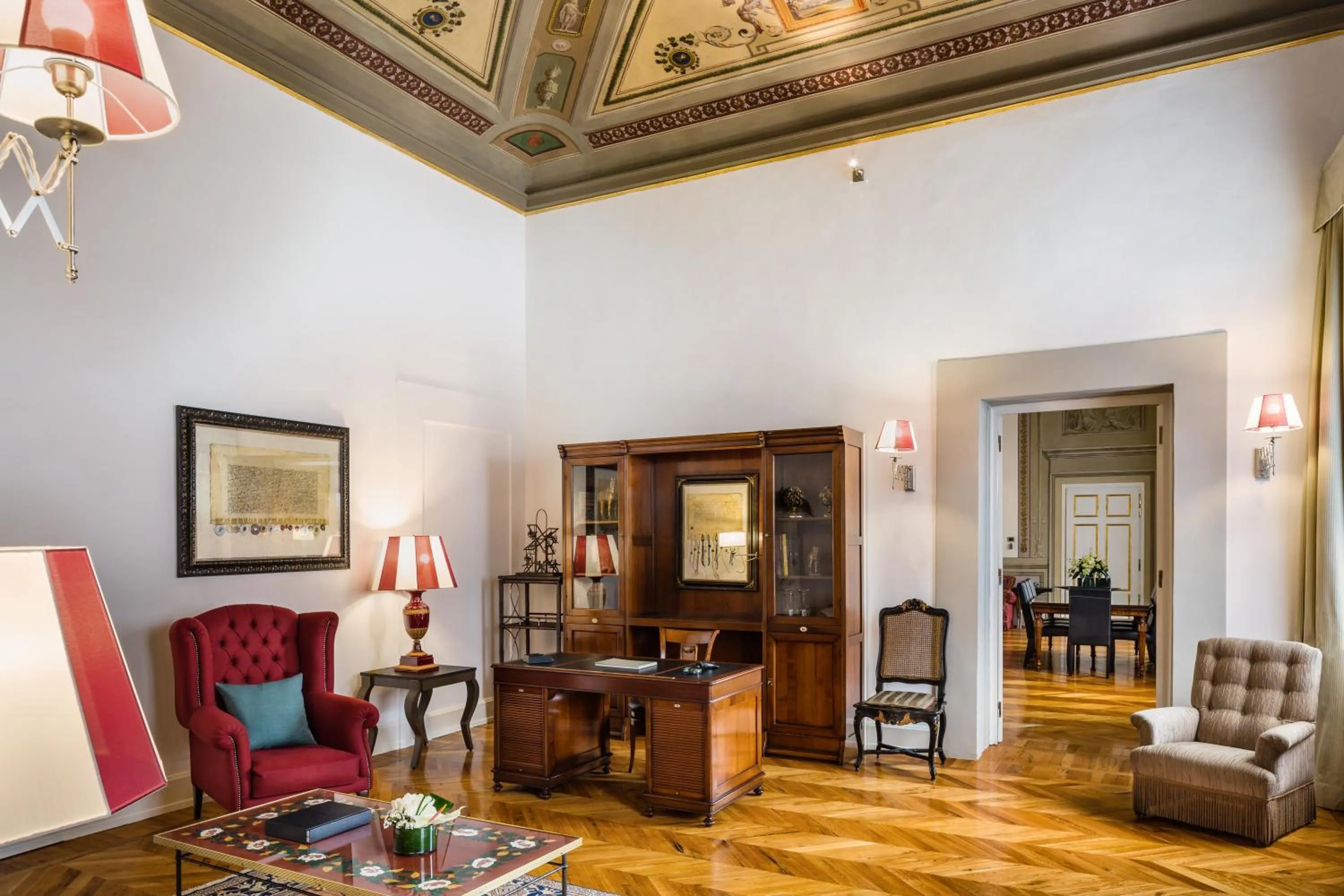Living room in Palazzo Firenze by Baglioni Hotels & Resorts