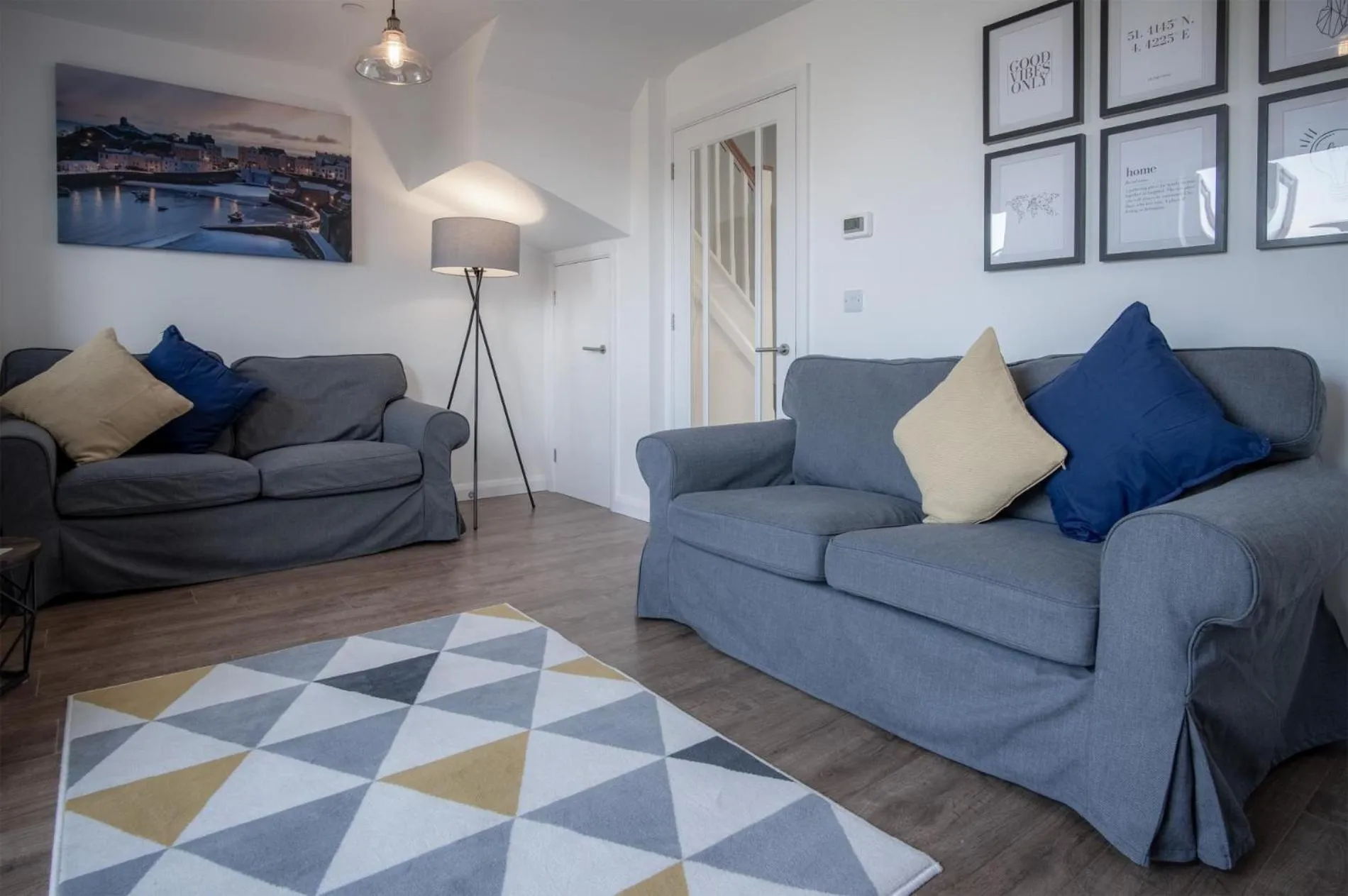 Floor plan in Johnnys Cove - 2 Bedroom Holiday Home - New Hedges