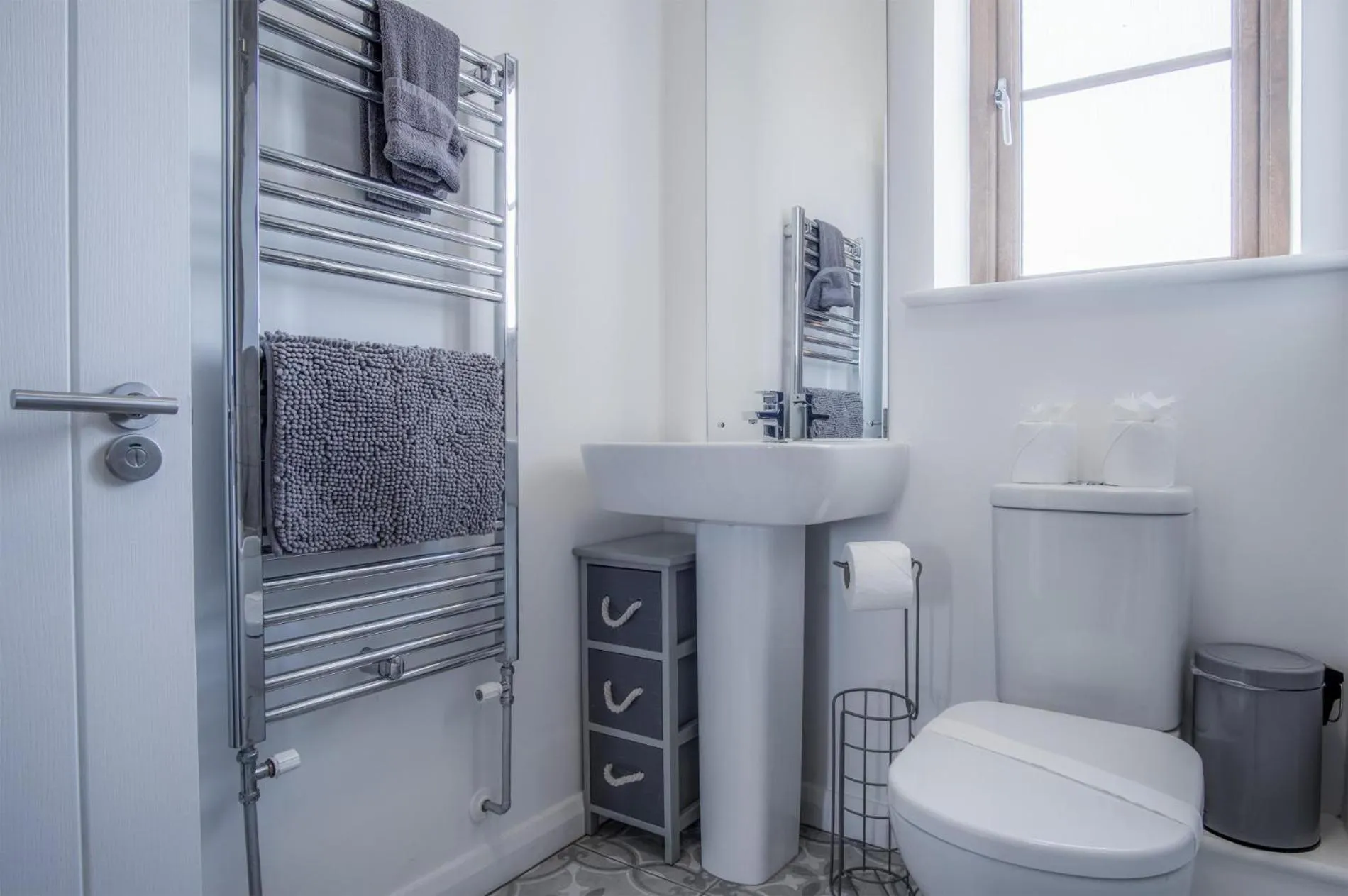 Floor plan in Johnnys Cove - 2 Bedroom Holiday Home - New Hedges