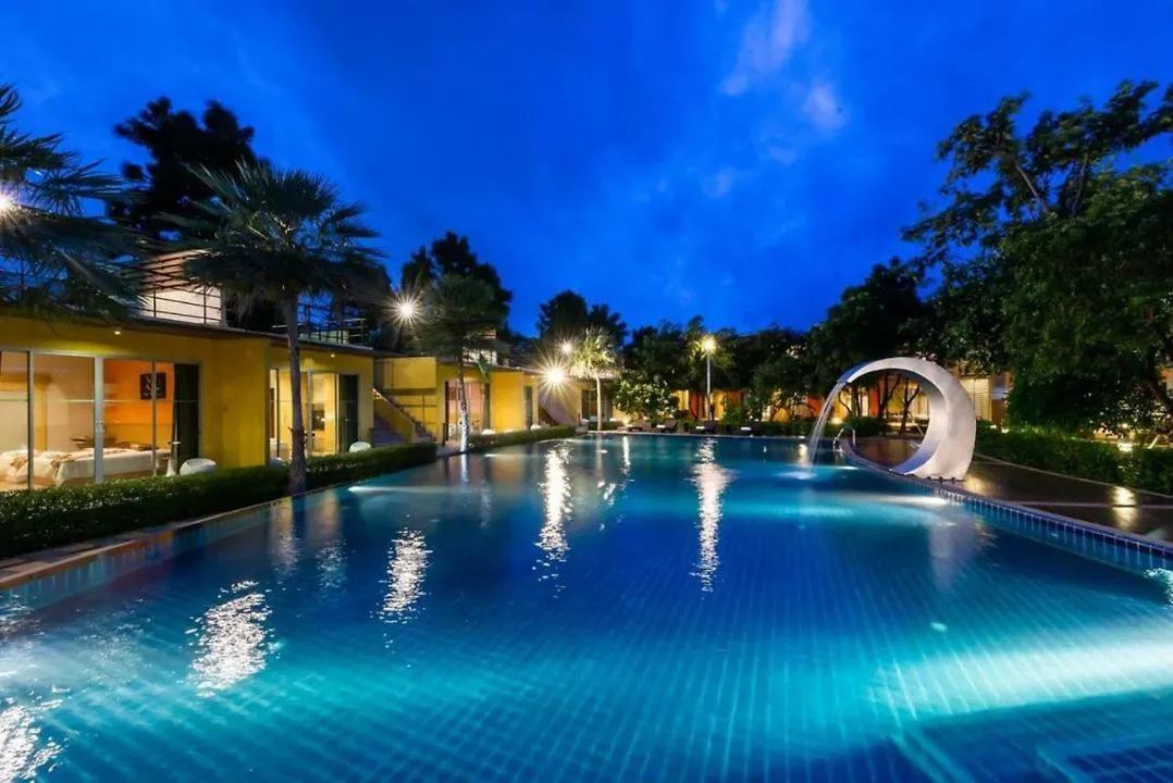 BANGKOK.GRAND.RESORT