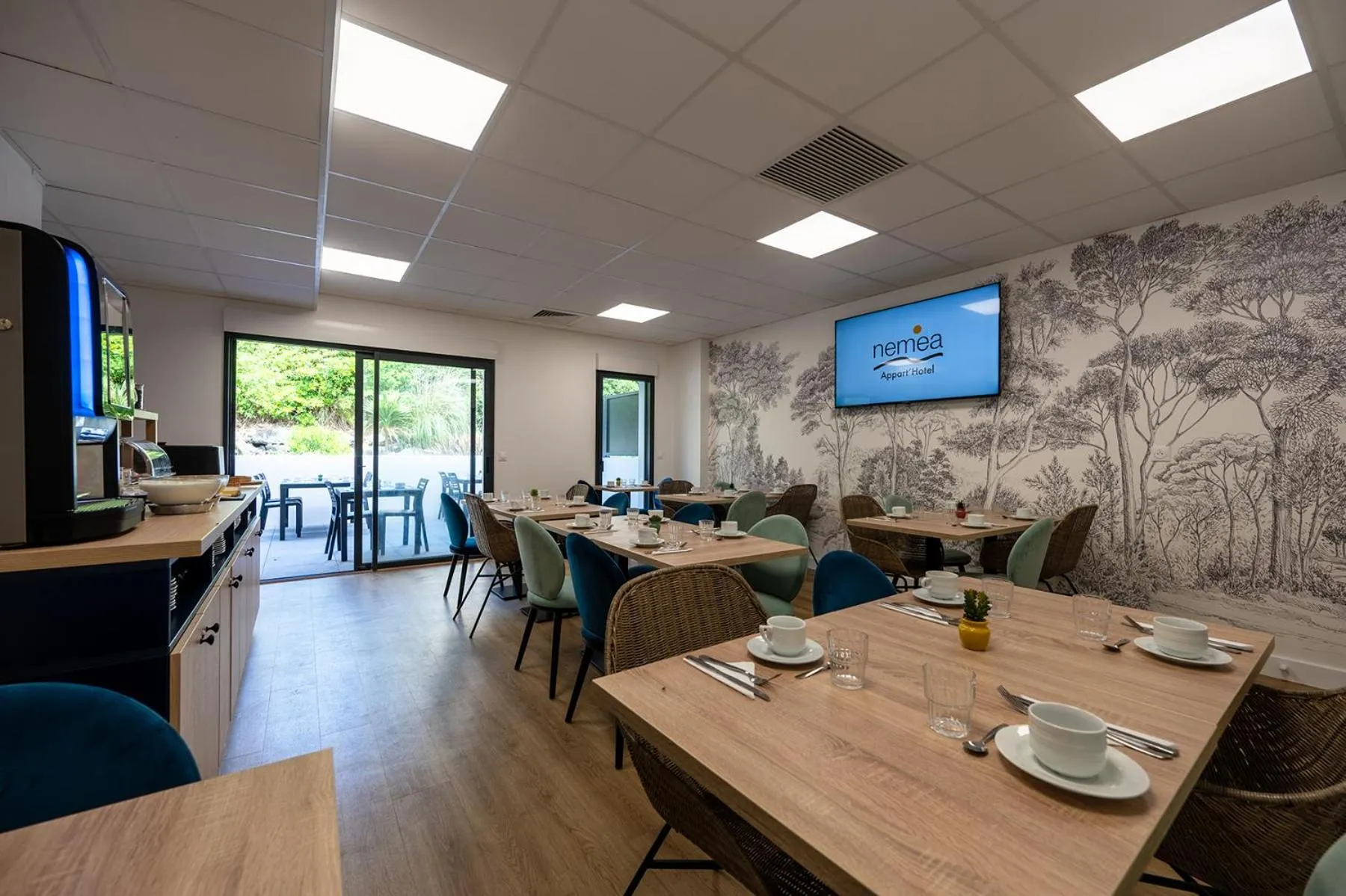 Breakfast in Nemea Appart Hotel Les Hauts de Milady Biarritz