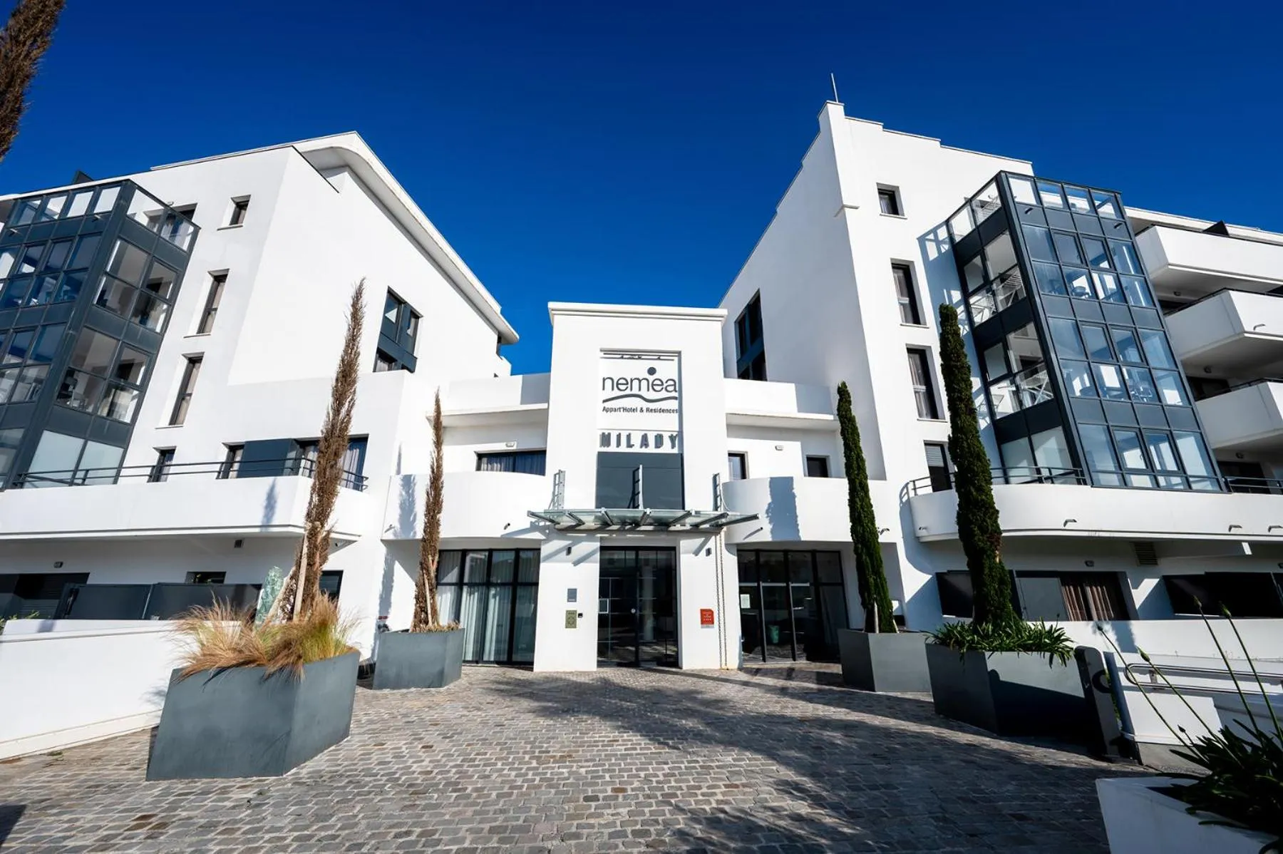 Property building in Nemea Appart Hotel Les Hauts de Milady Biarritz