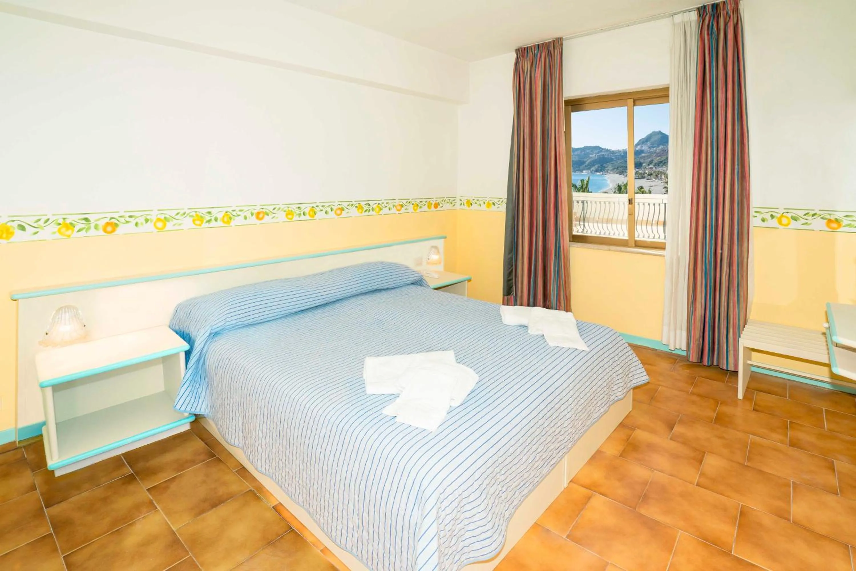 Bedroom in Hotel San Pietro