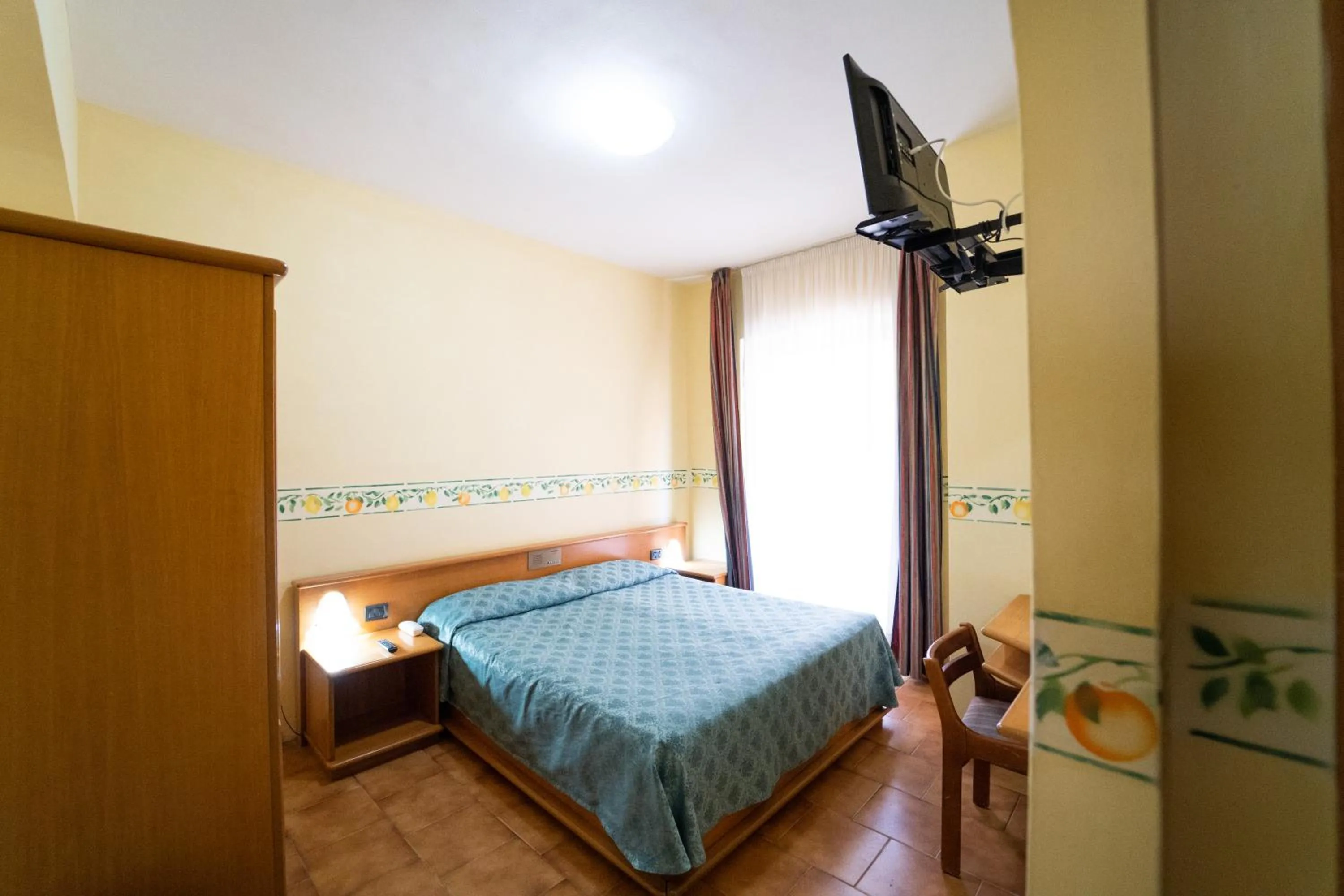 Communal lounge/ TV room in Hotel San Pietro