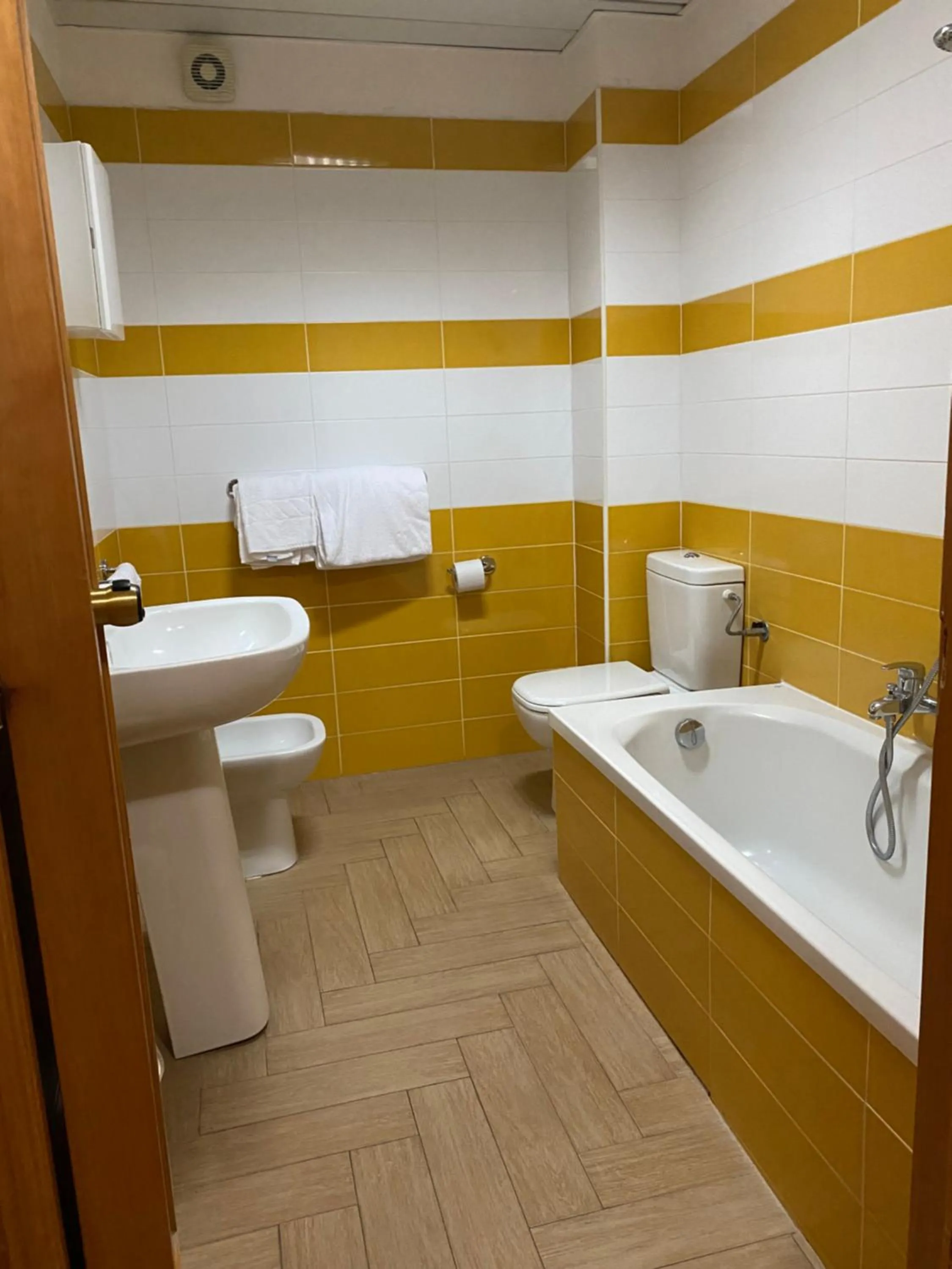 Bathroom in Hotel San Pietro