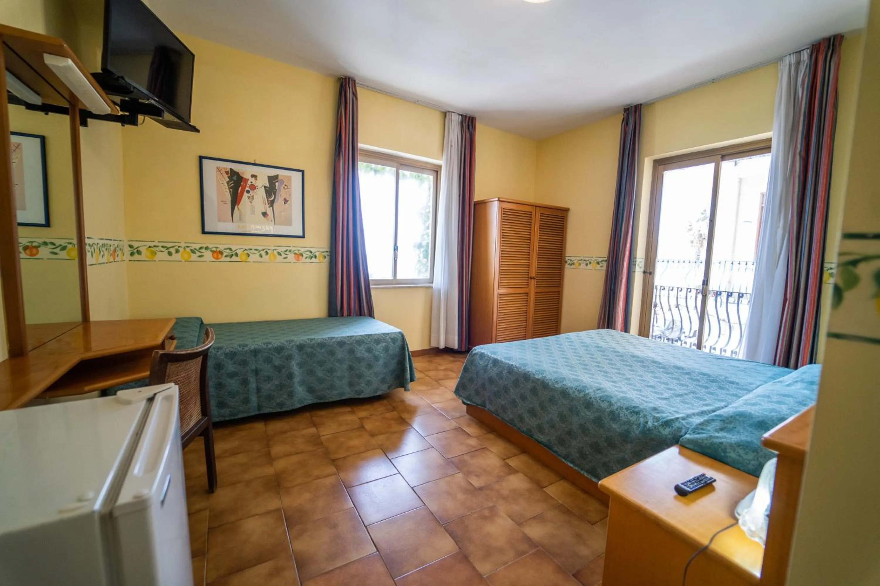TV and multimedia in Hotel San Pietro