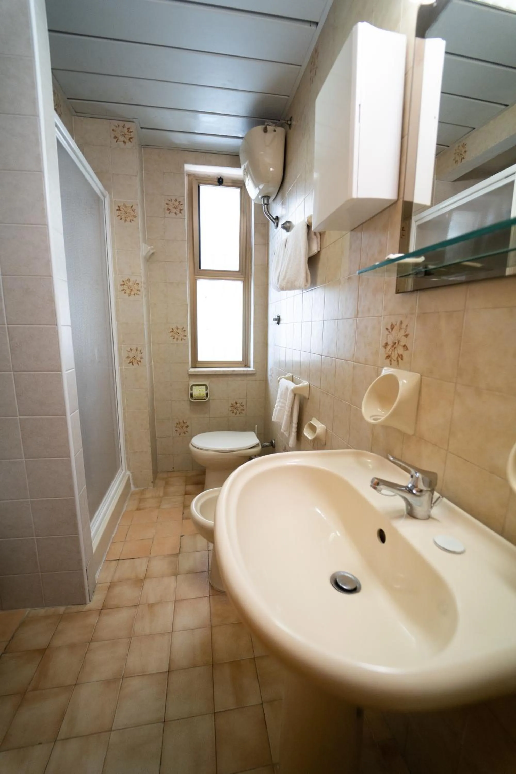 Bathroom in Hotel San Pietro