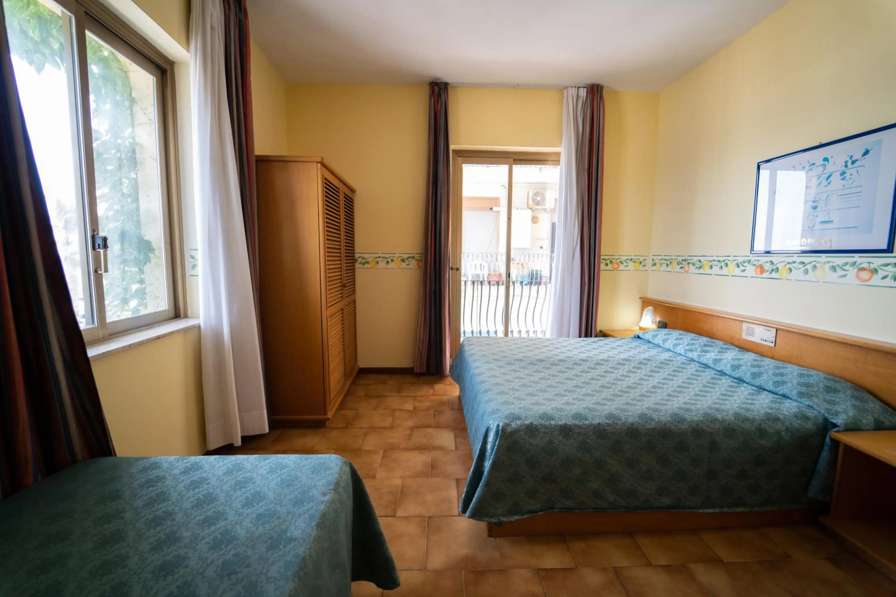 Photo of the whole room in Hotel San Pietro