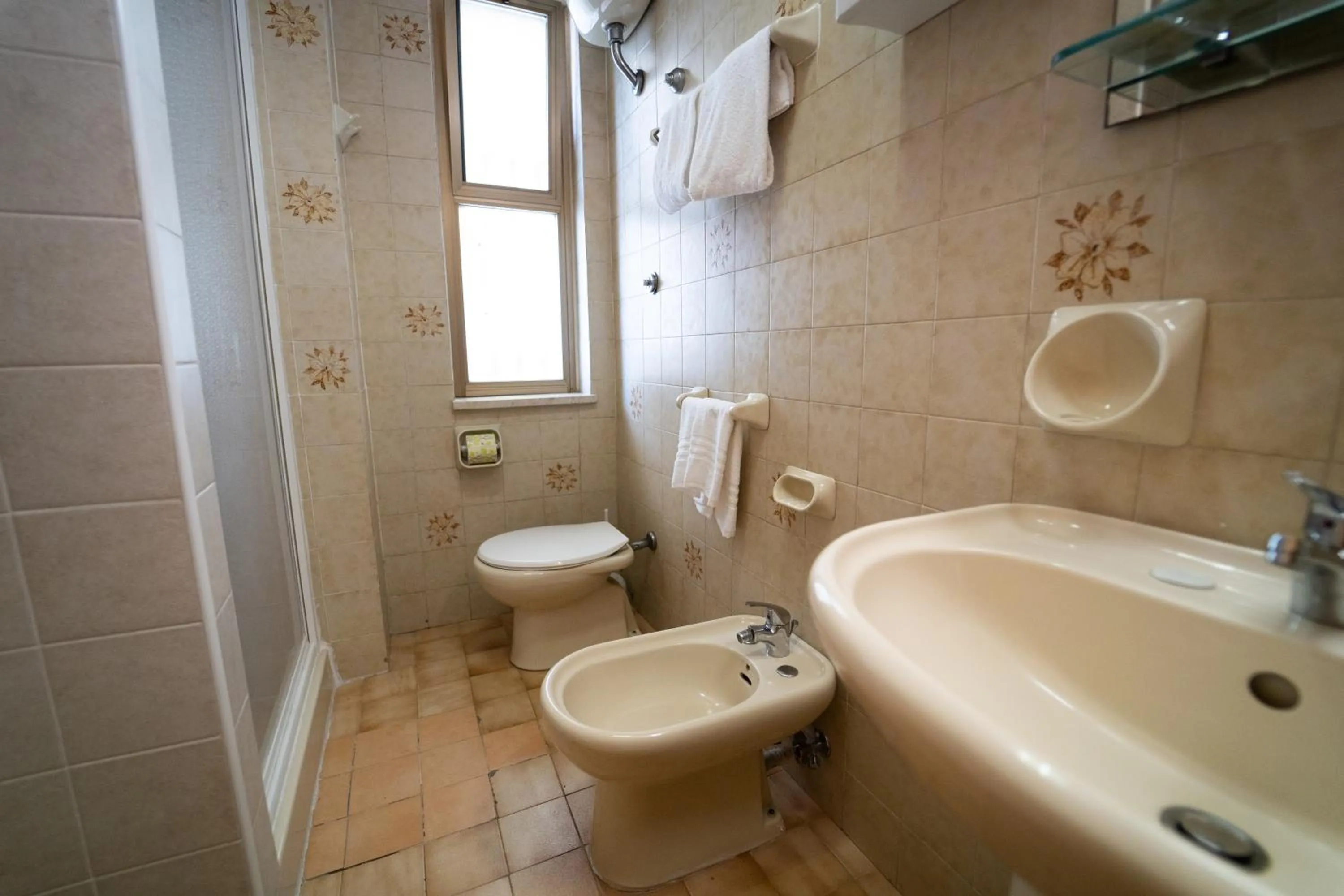 Bathroom in Hotel San Pietro