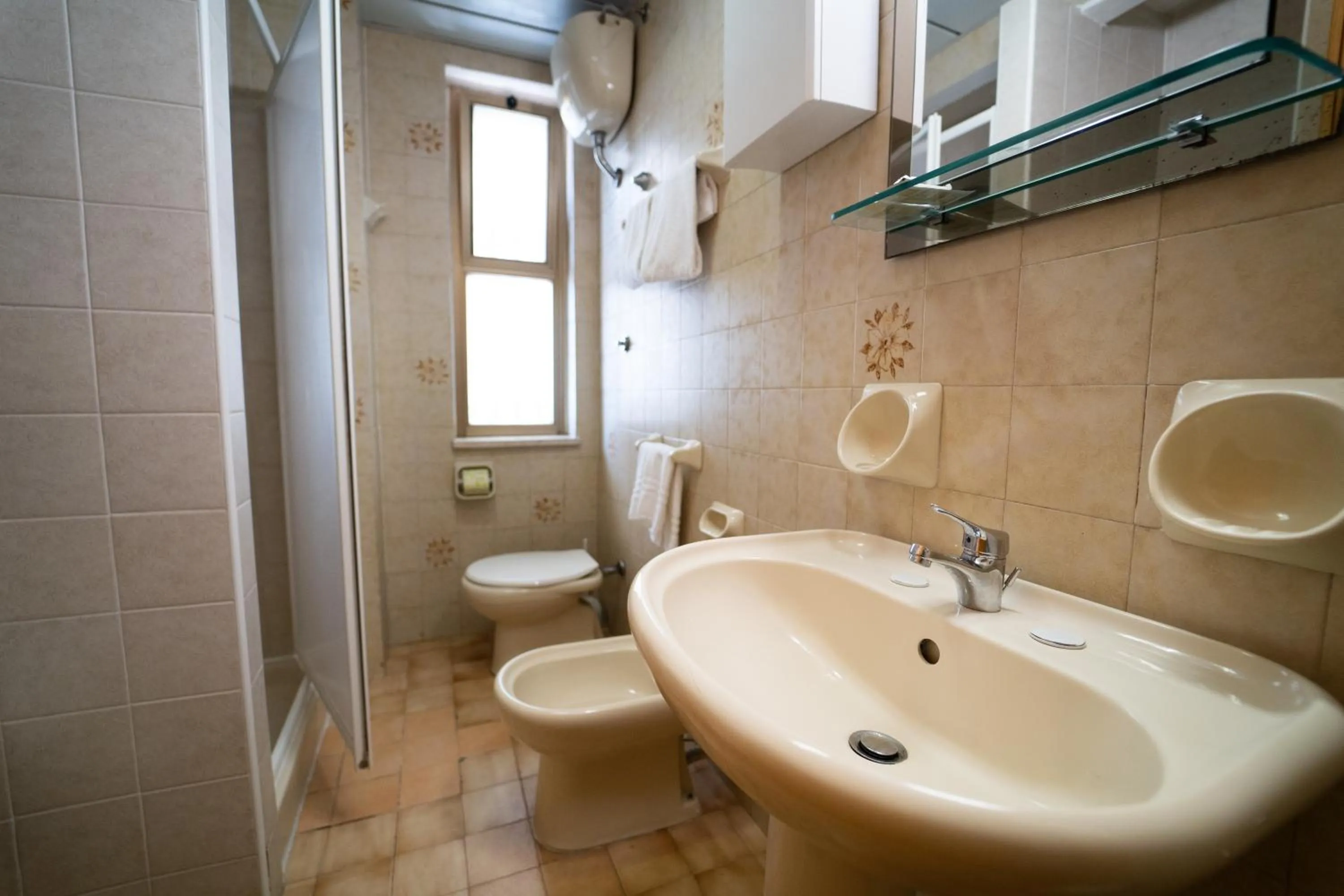 Bathroom in Hotel San Pietro