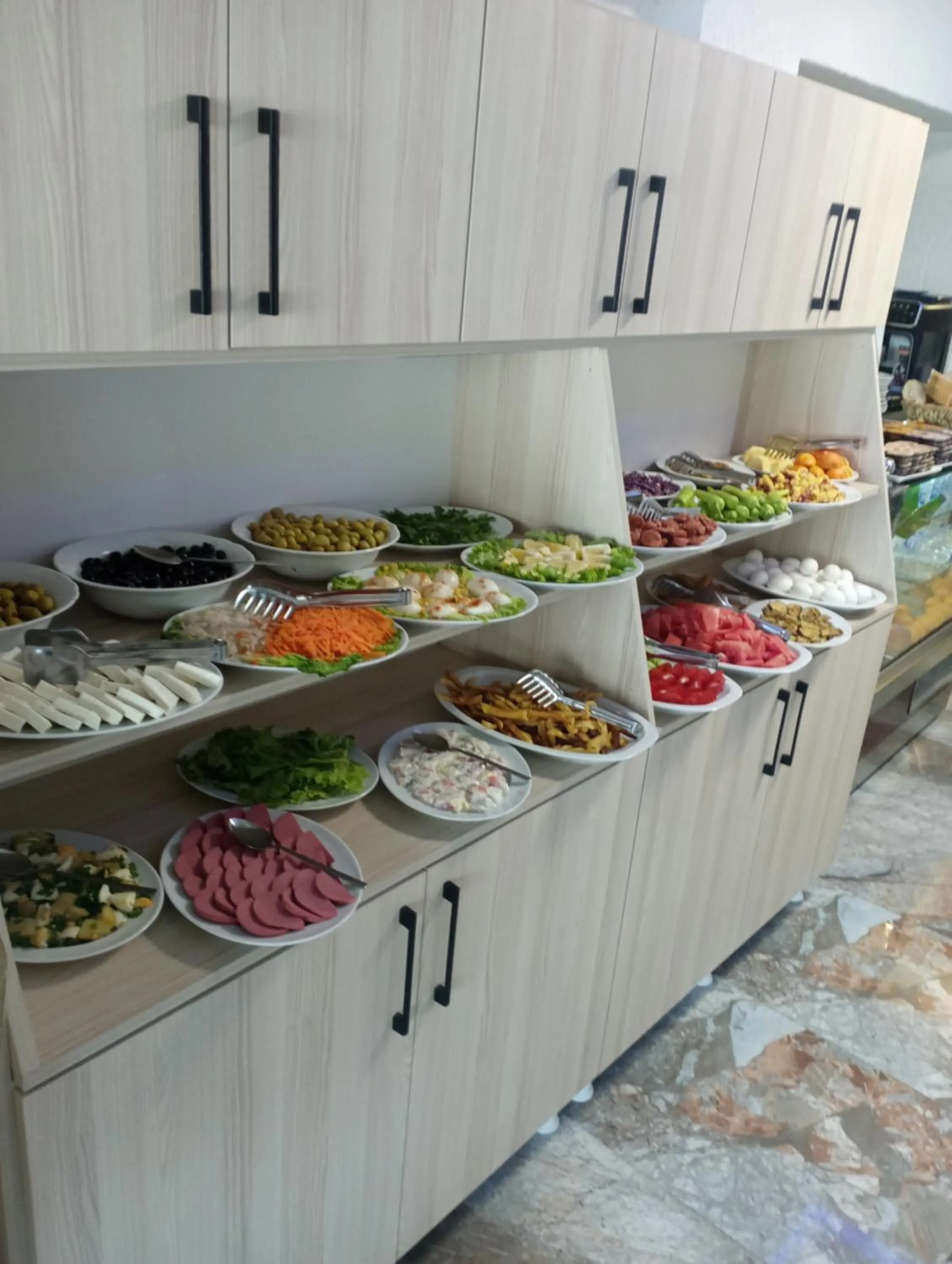 Restaurant/places to eat in Bona Sera Hotel