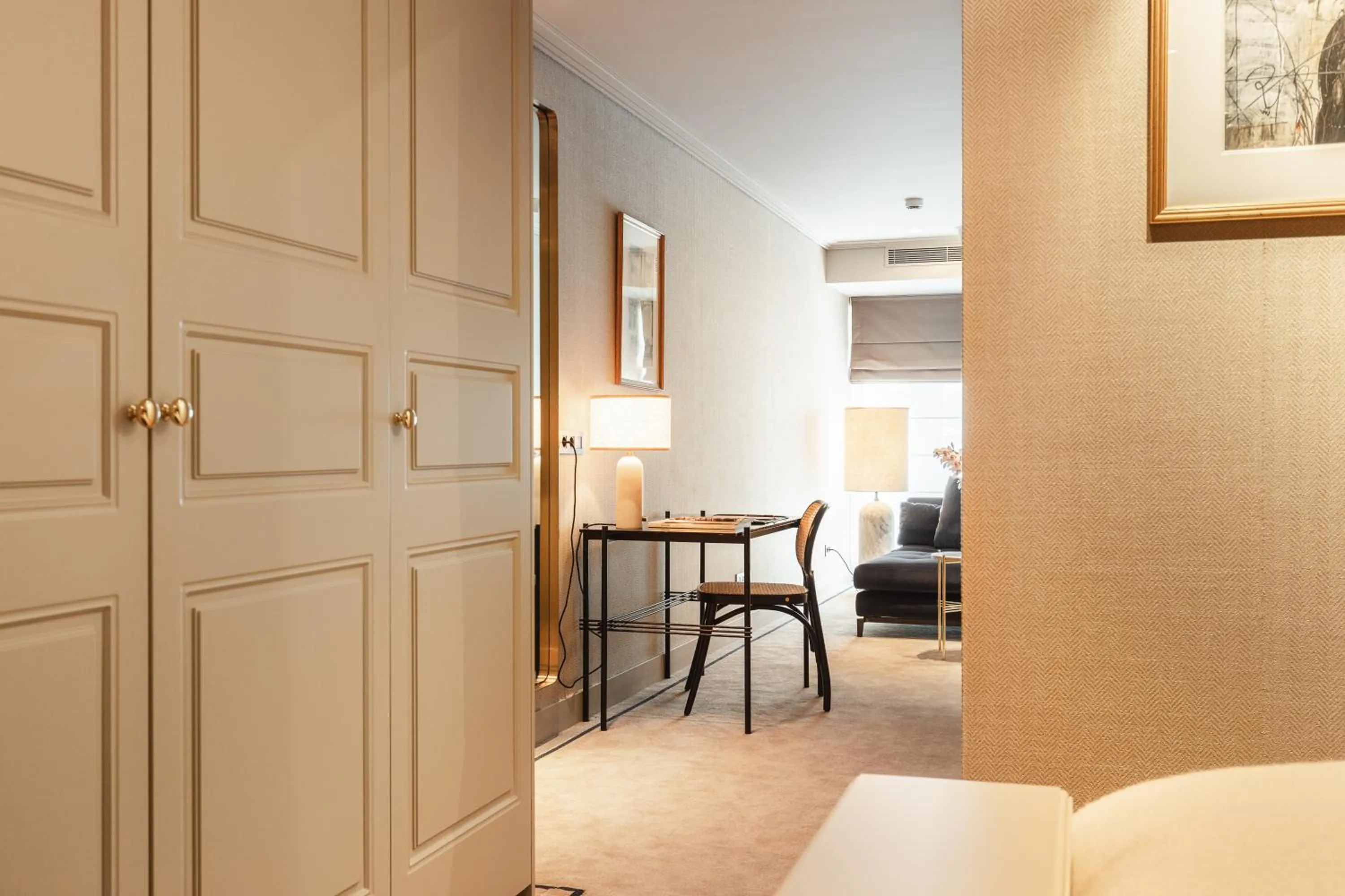 Seating area in Hotel 717