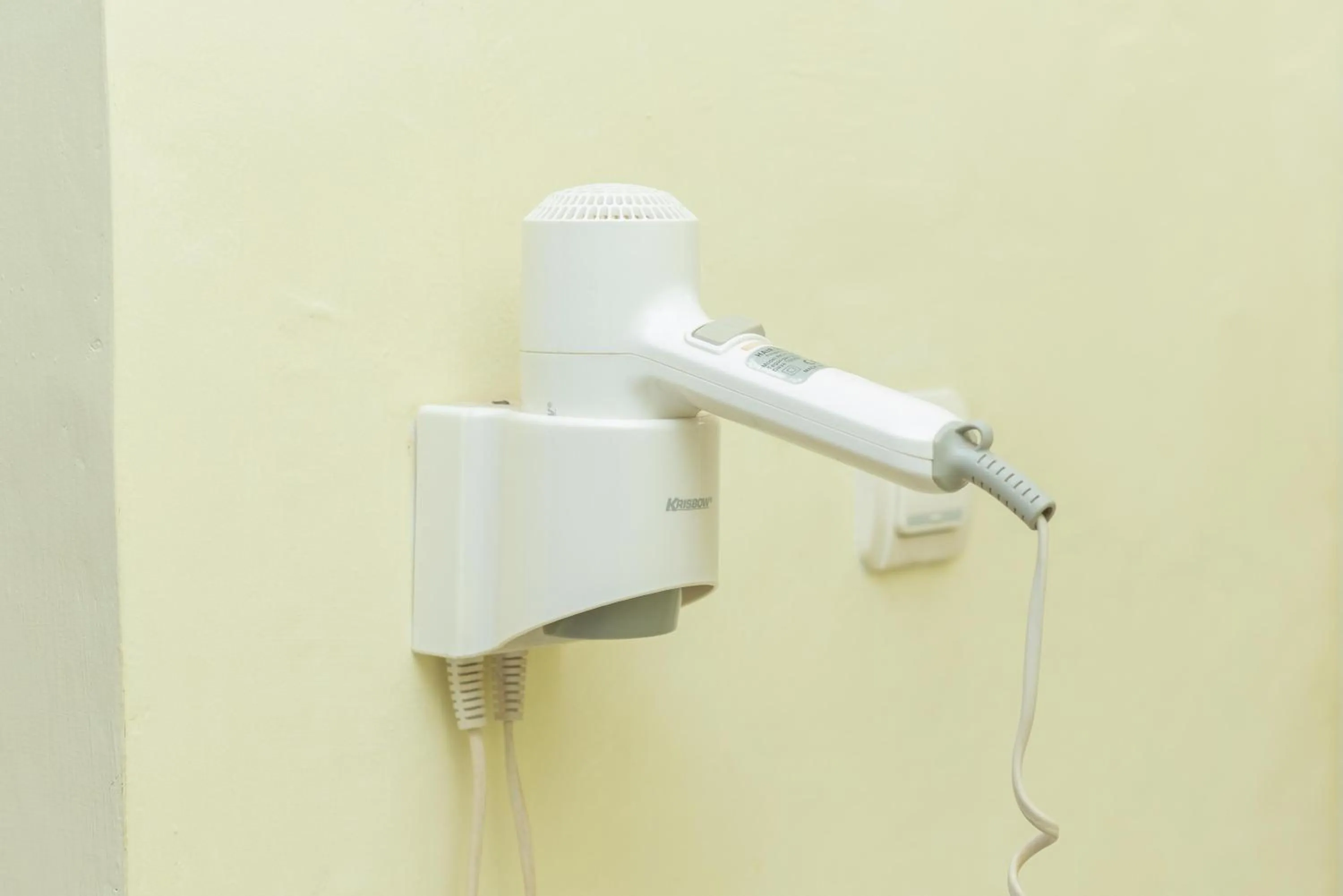 Bathroom in RedDoorz Syariah Near Lapangan Dwiwarna Barabai