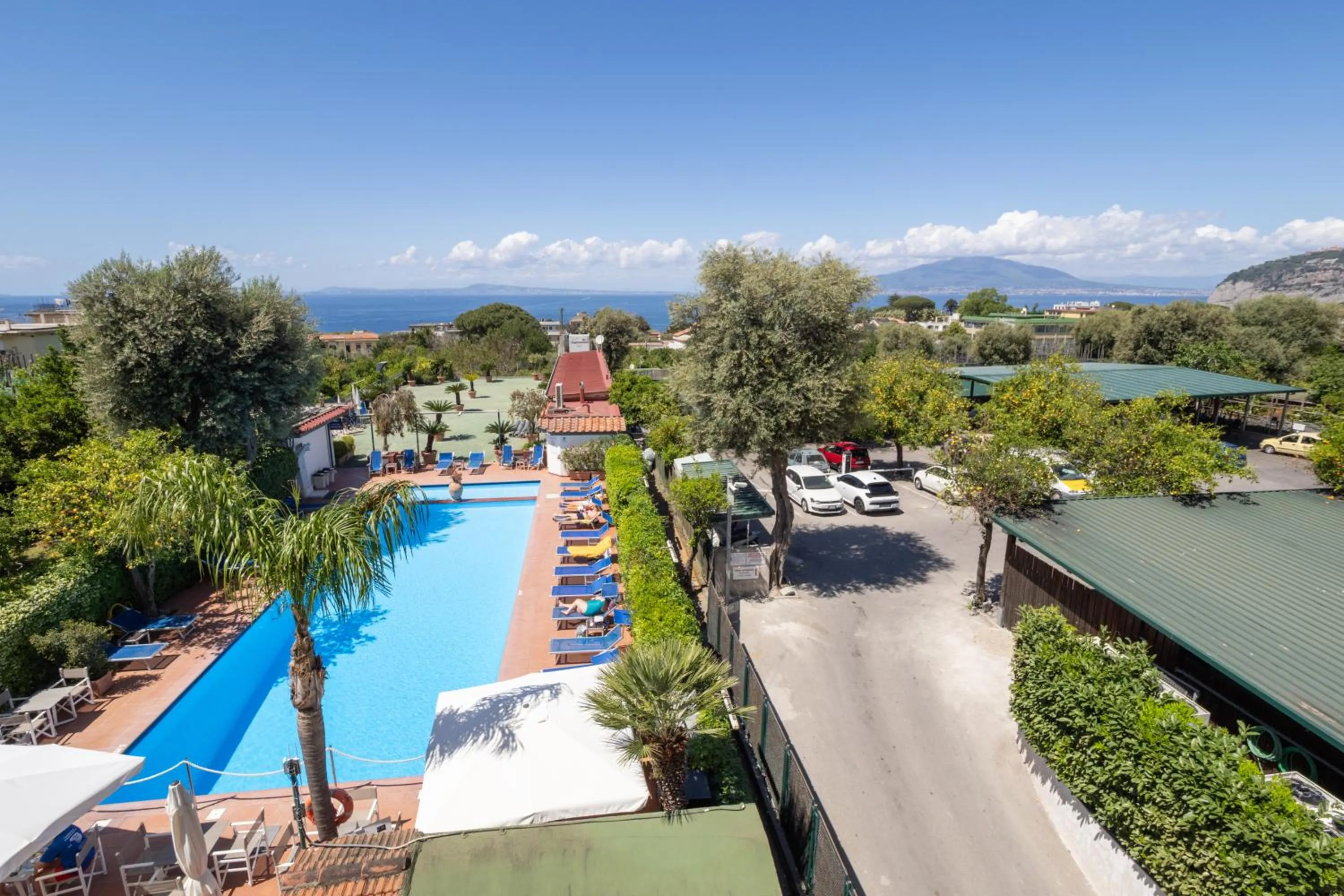 Swimming pool in Hotel Gardenia Sorrento, Ascend Hotel Collection