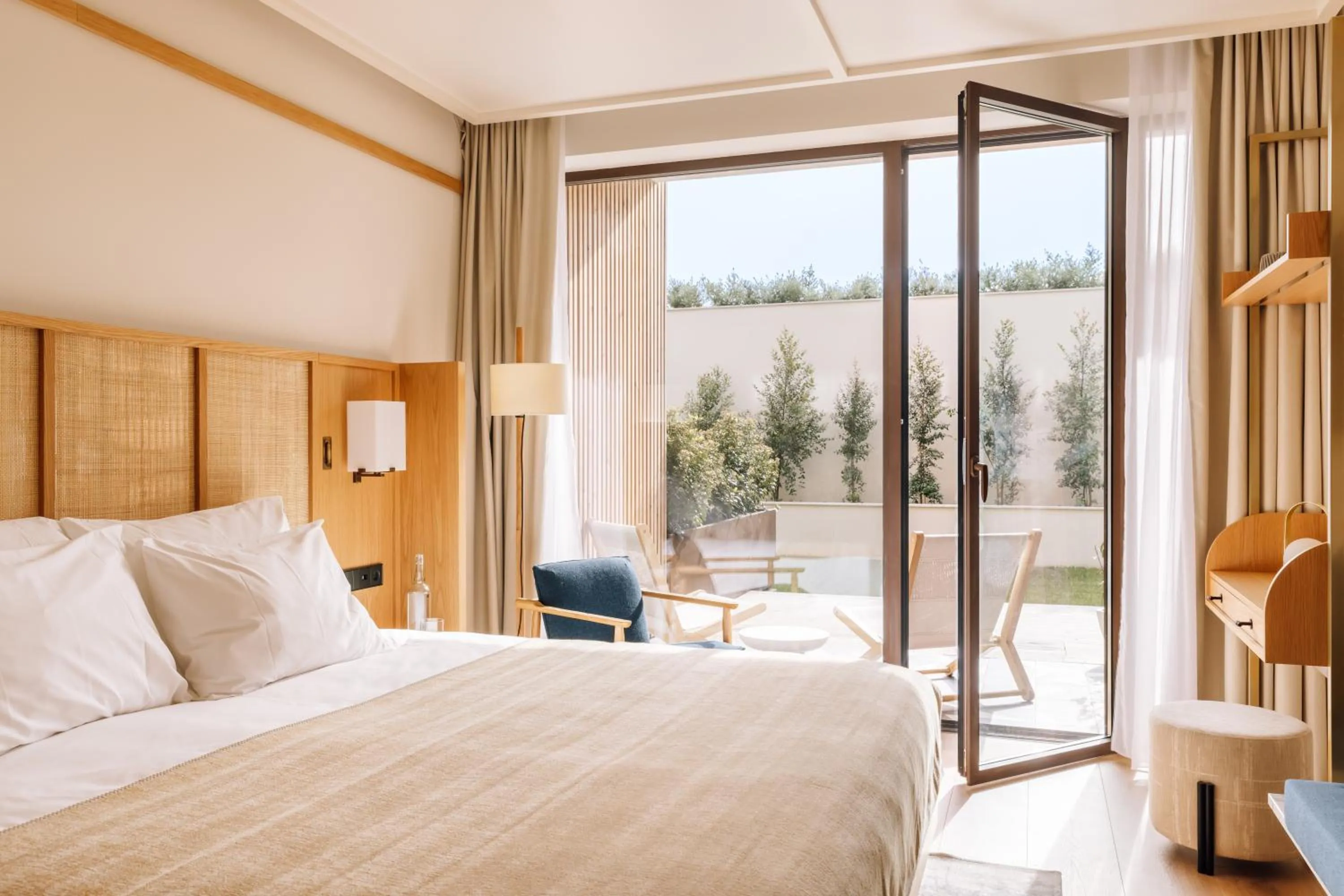 Bedroom, Bed in Aethos Hotel Ericeira