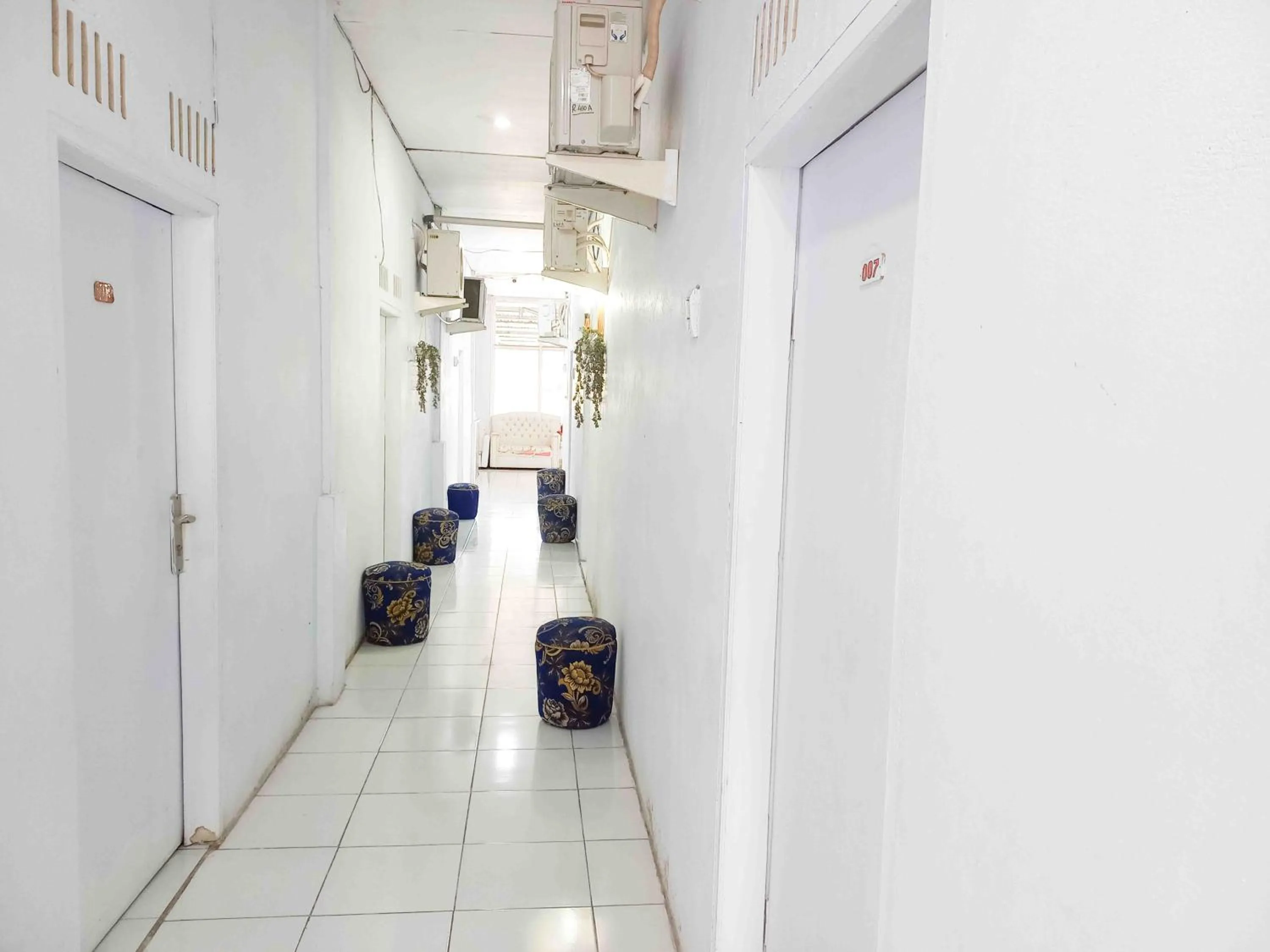 Facade/entrance in RedDoorz @ Lolak Bolaang Mongondow