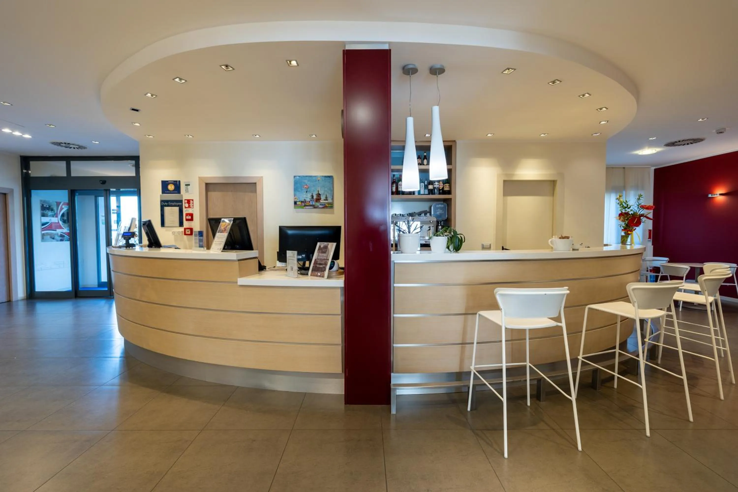 Lobby or reception in Best Western Palace Inn Hotel