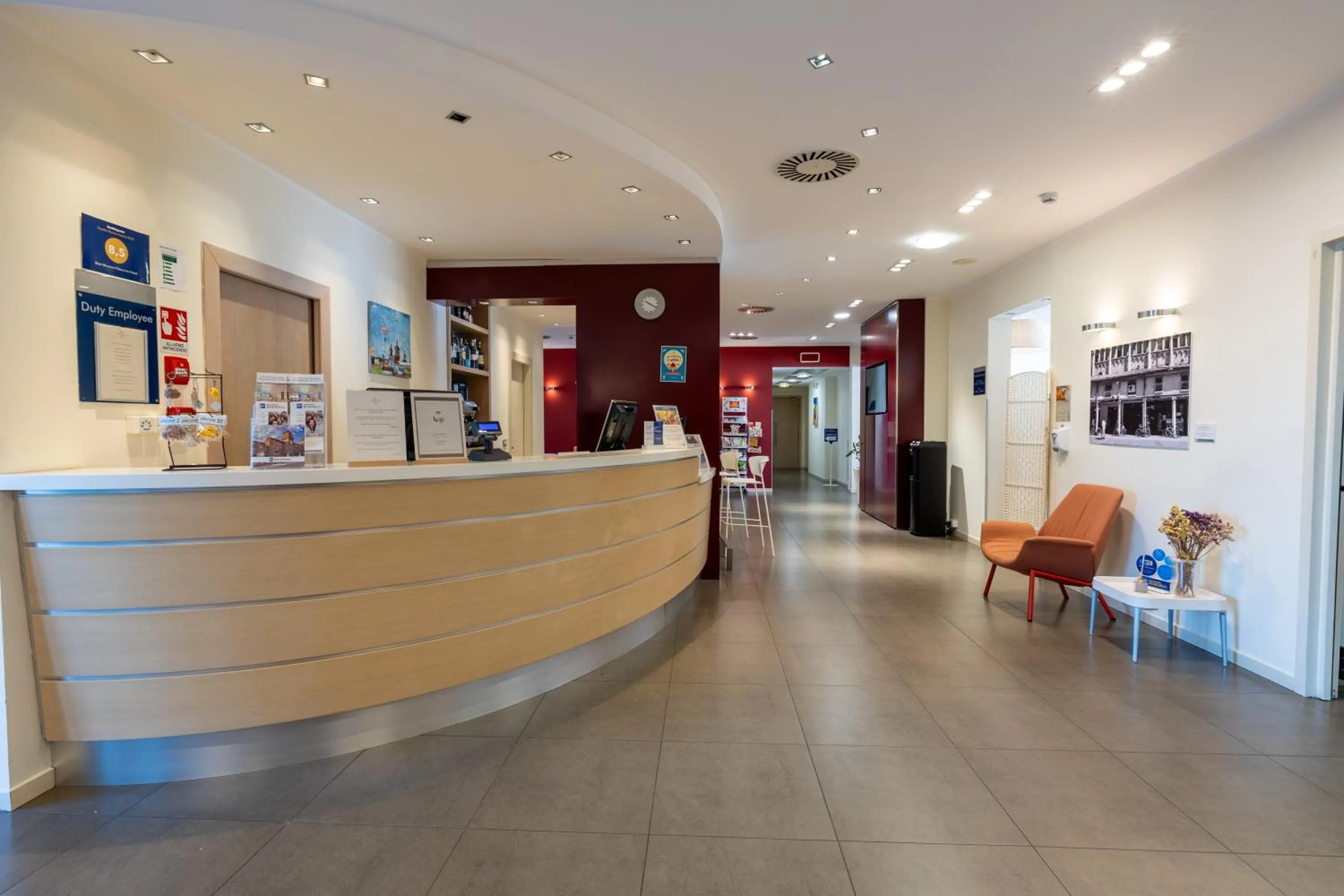 Lobby or reception in Best Western Palace Inn Hotel