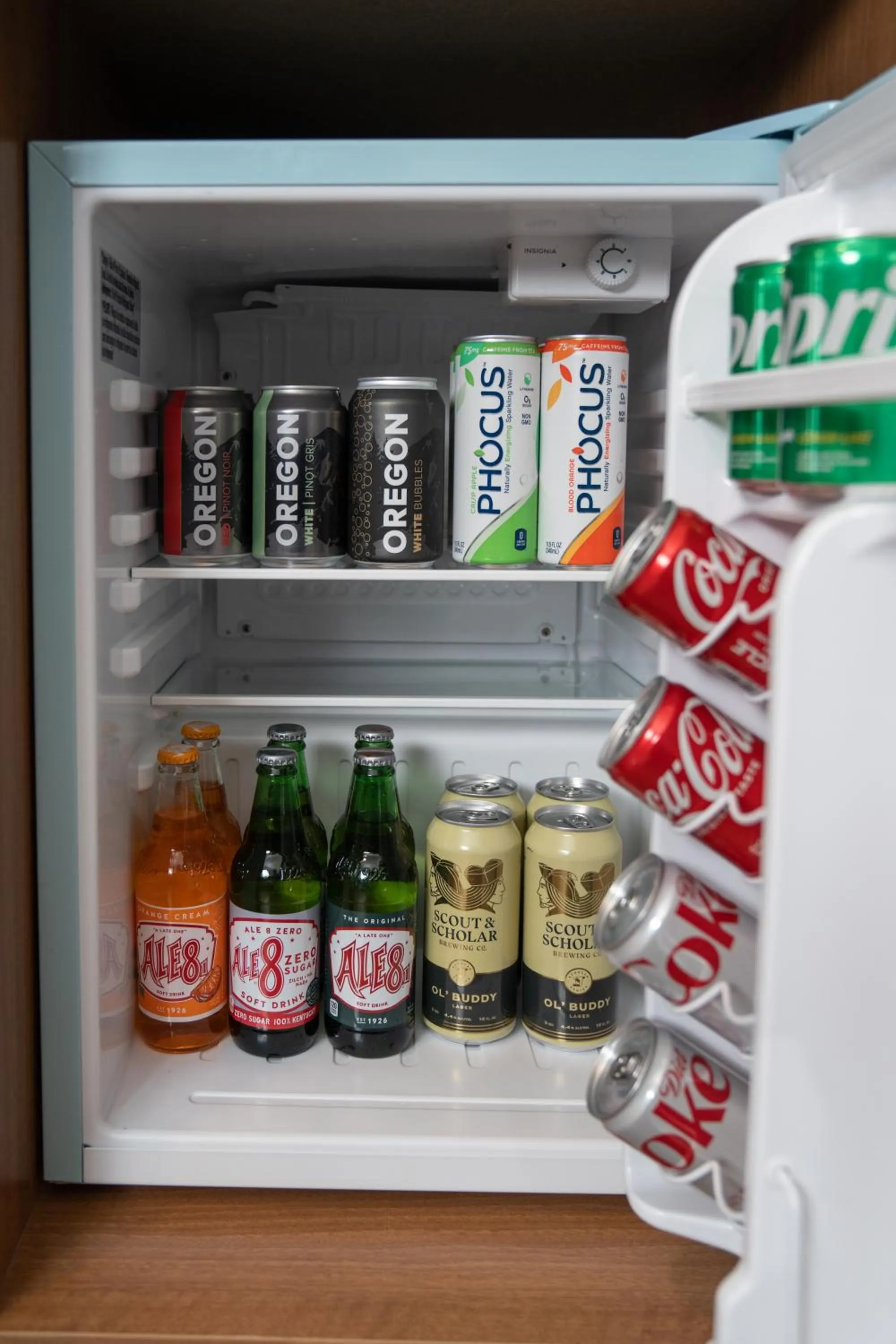 oven in Bardstown Motor Lodge