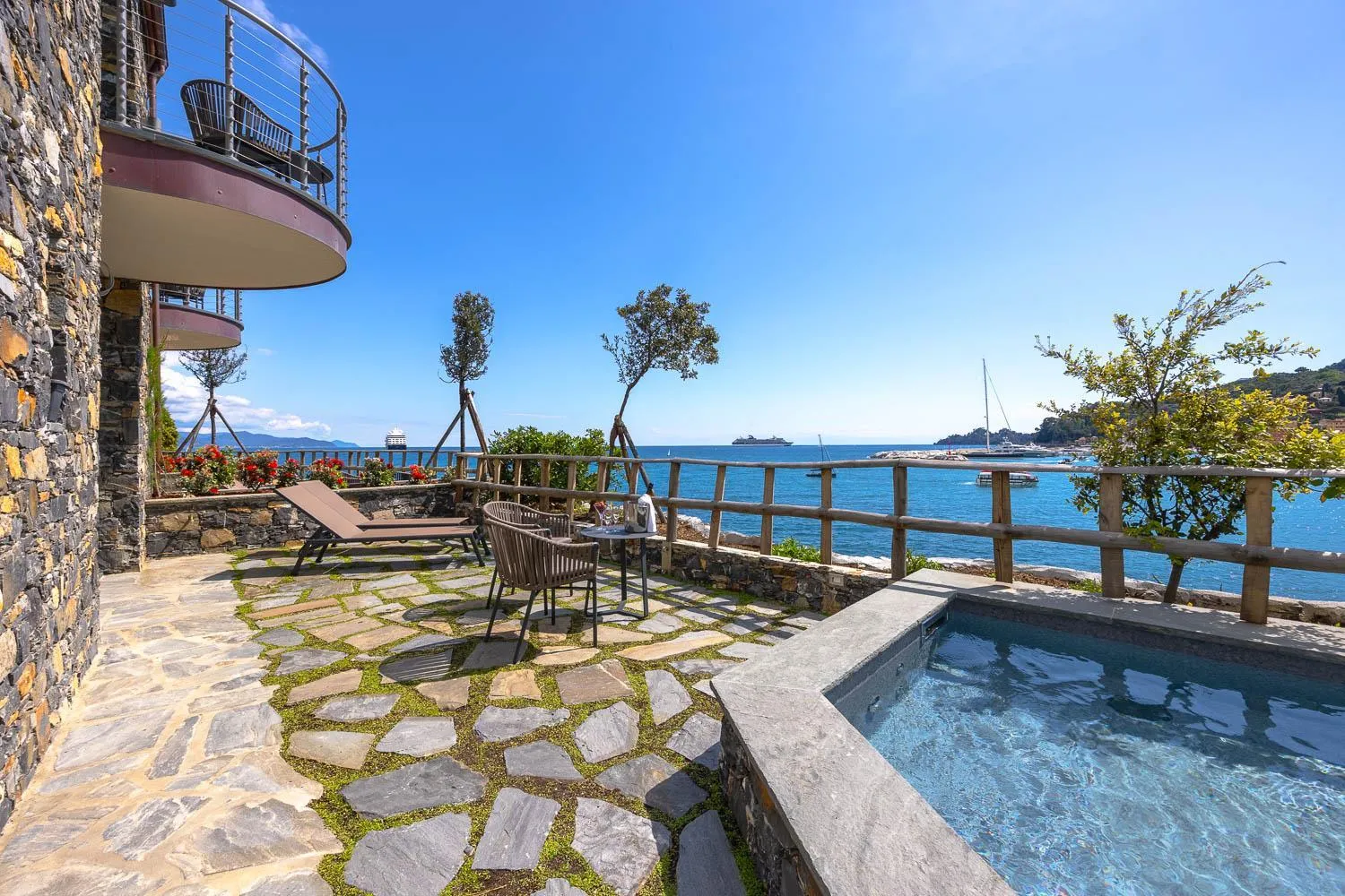 Balcony/Terrace in Hotel Continental