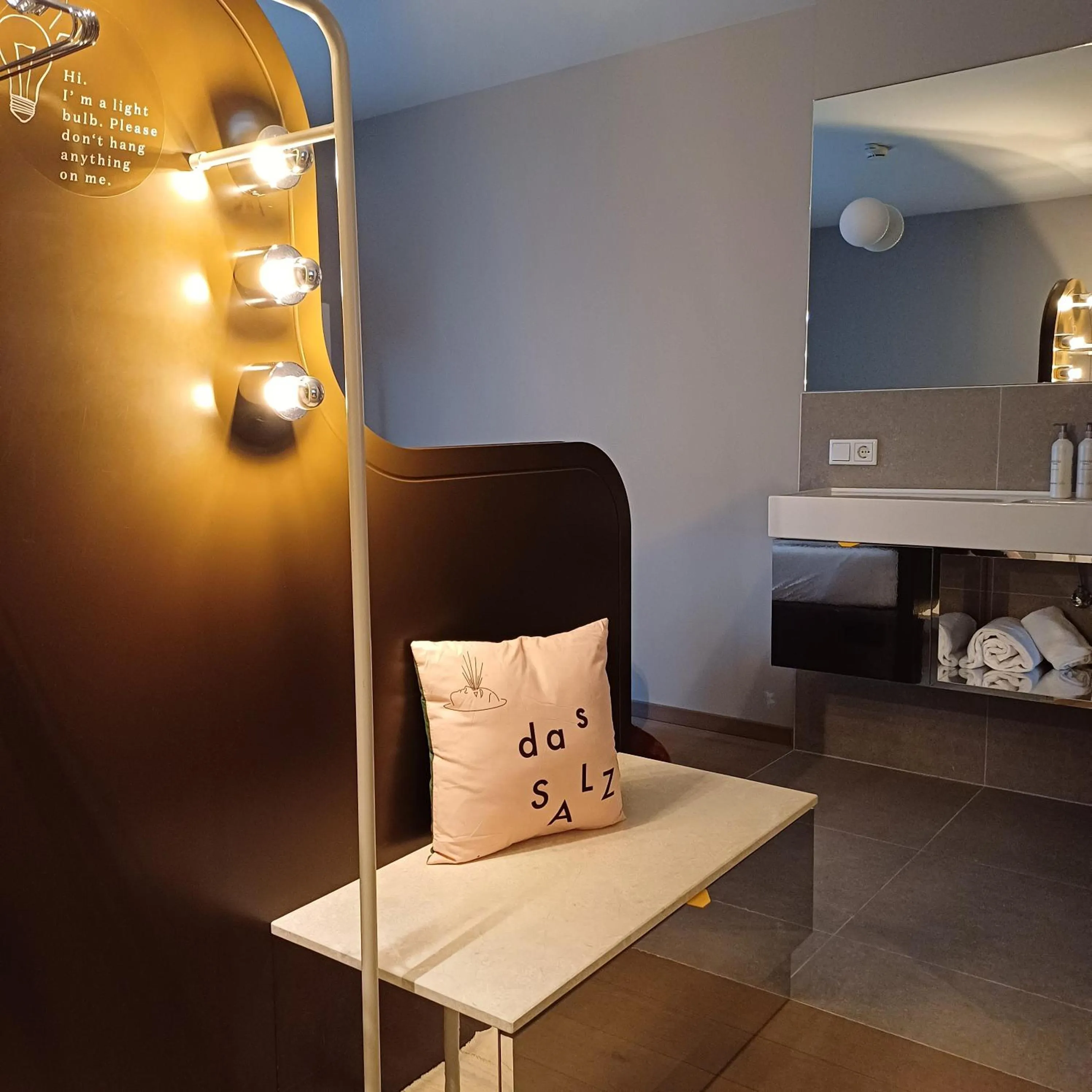 wardrobe, Bed in Boutique Hotel das Salz