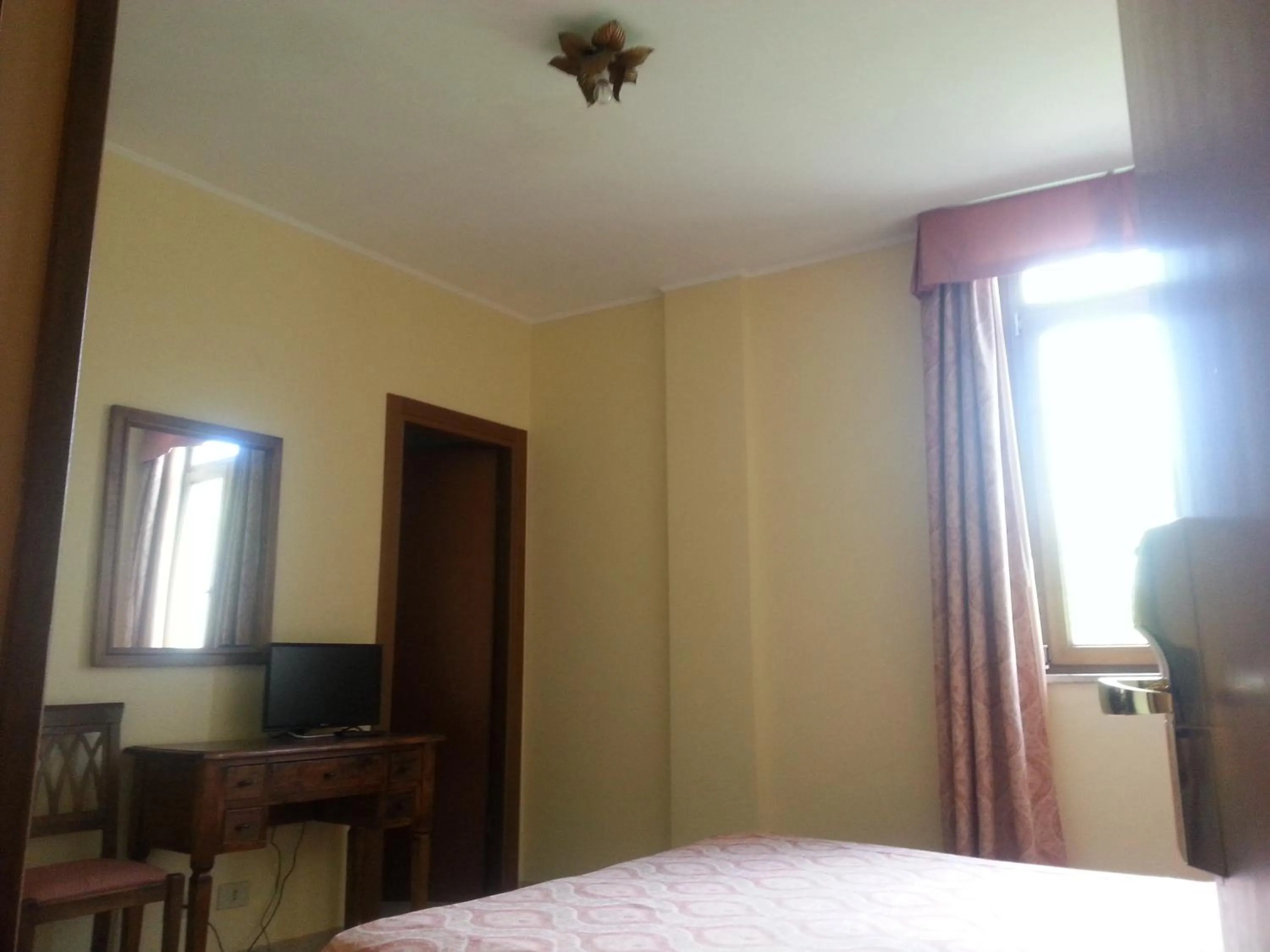 Photo of the whole room, Bed in Hotel Tempio di Apollo