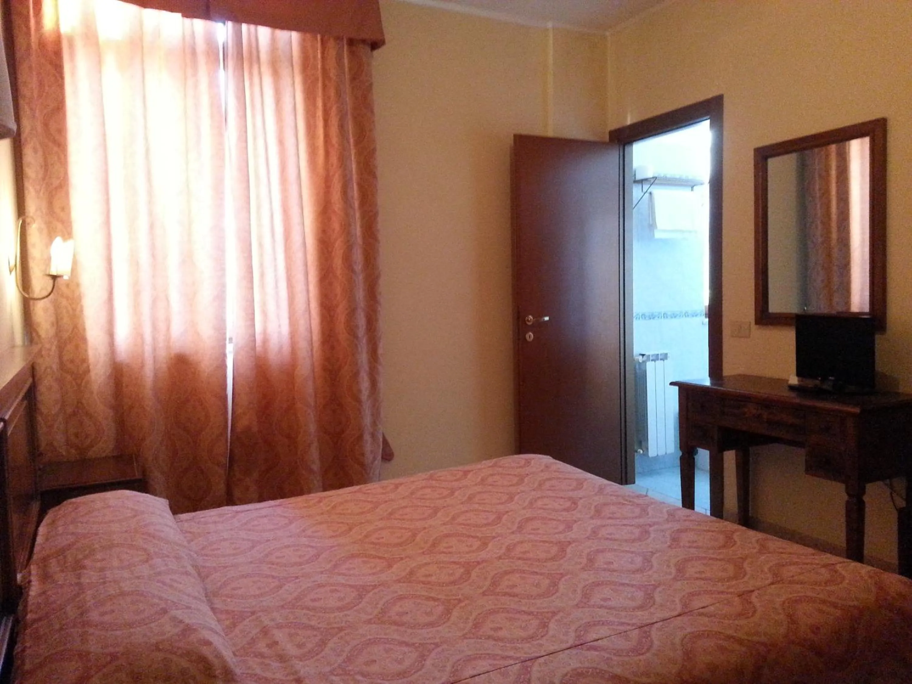 Photo of the whole room, Bed in Hotel Tempio di Apollo