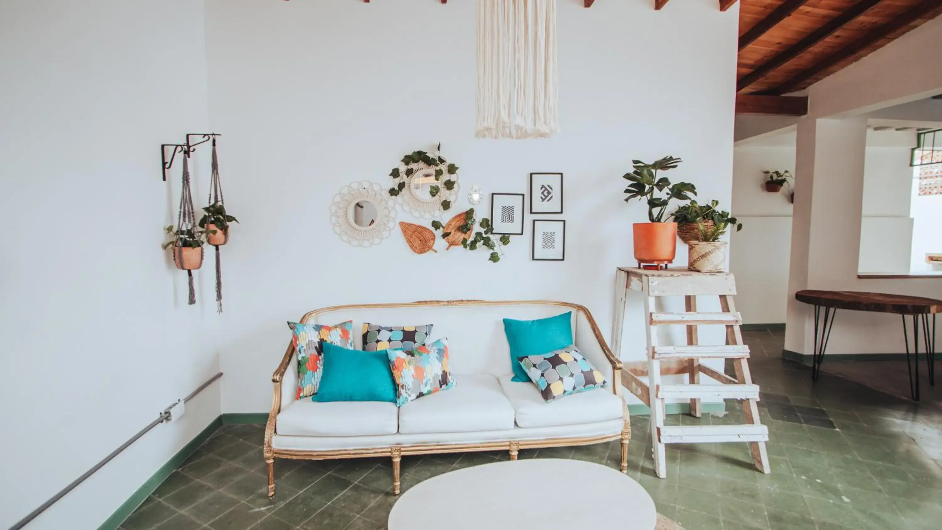 Bed in 4-Bed Female Dormitory Room in Centro Hostel Medellin Bed in 4-Bed Female Dormitory Room in Centro Hostel Medellin