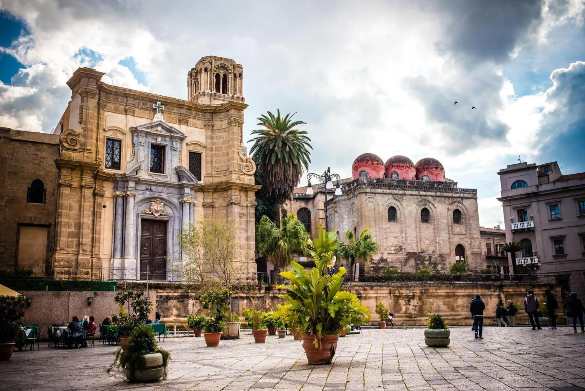 Property building in NH Palermo