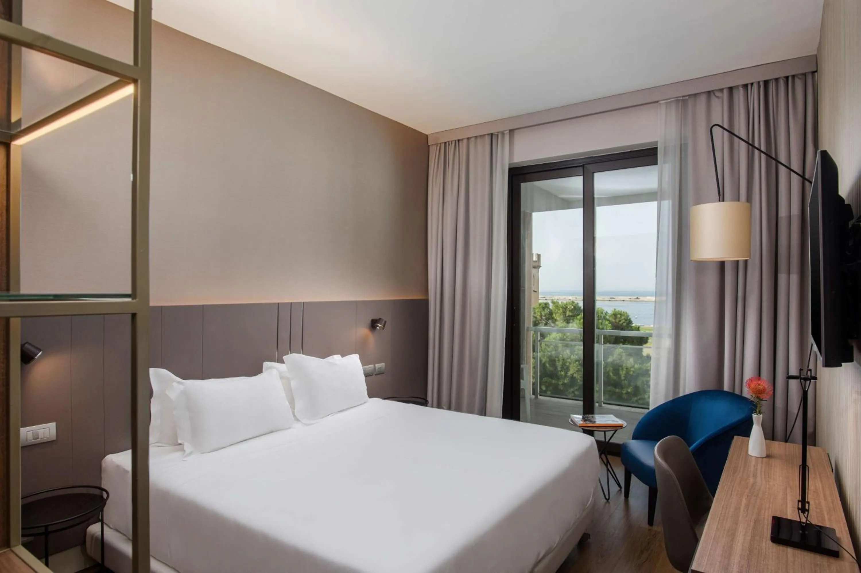 Bedroom, Bed in NH Palermo