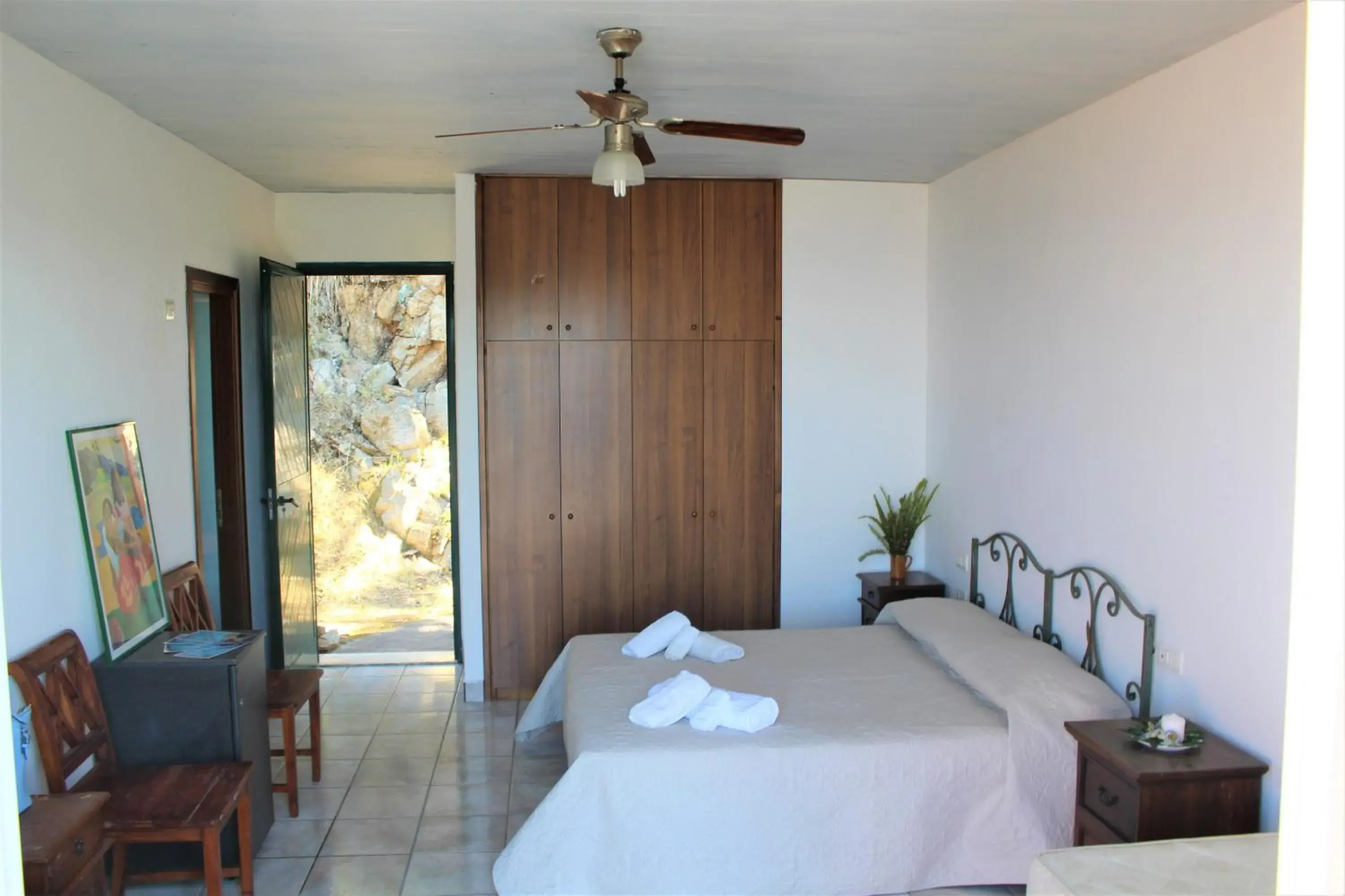 Triple Room in Hotel Calysea Tropea - Breakfast & Brunch Until 13-00 Private Free Parking Triple Room in Hotel Calysea Tropea - Breakfast & Brunch Until 13-00 Private Free Parking