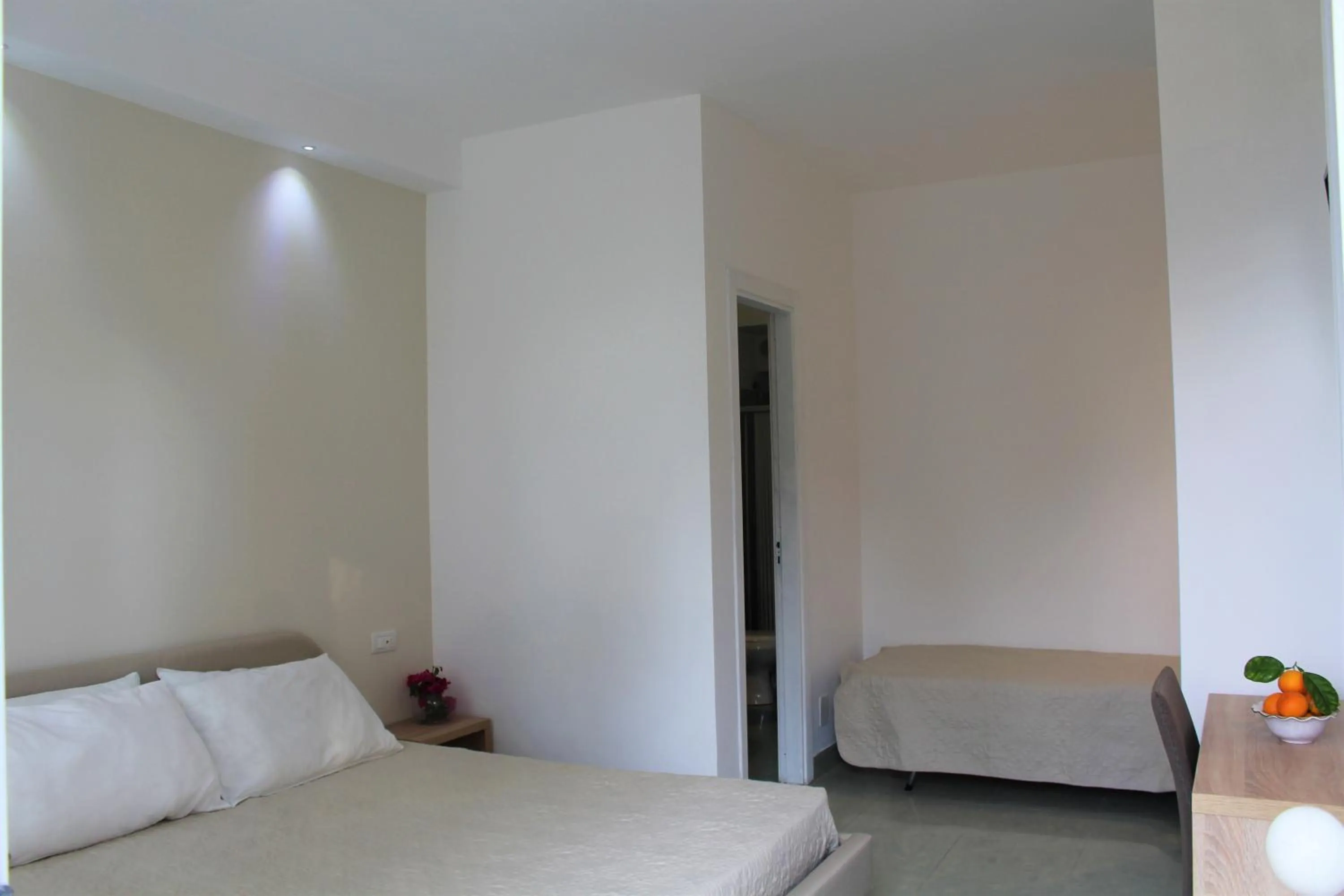 Bedroom, Bed in Hotel - Giardino Marchese D'Altavilla