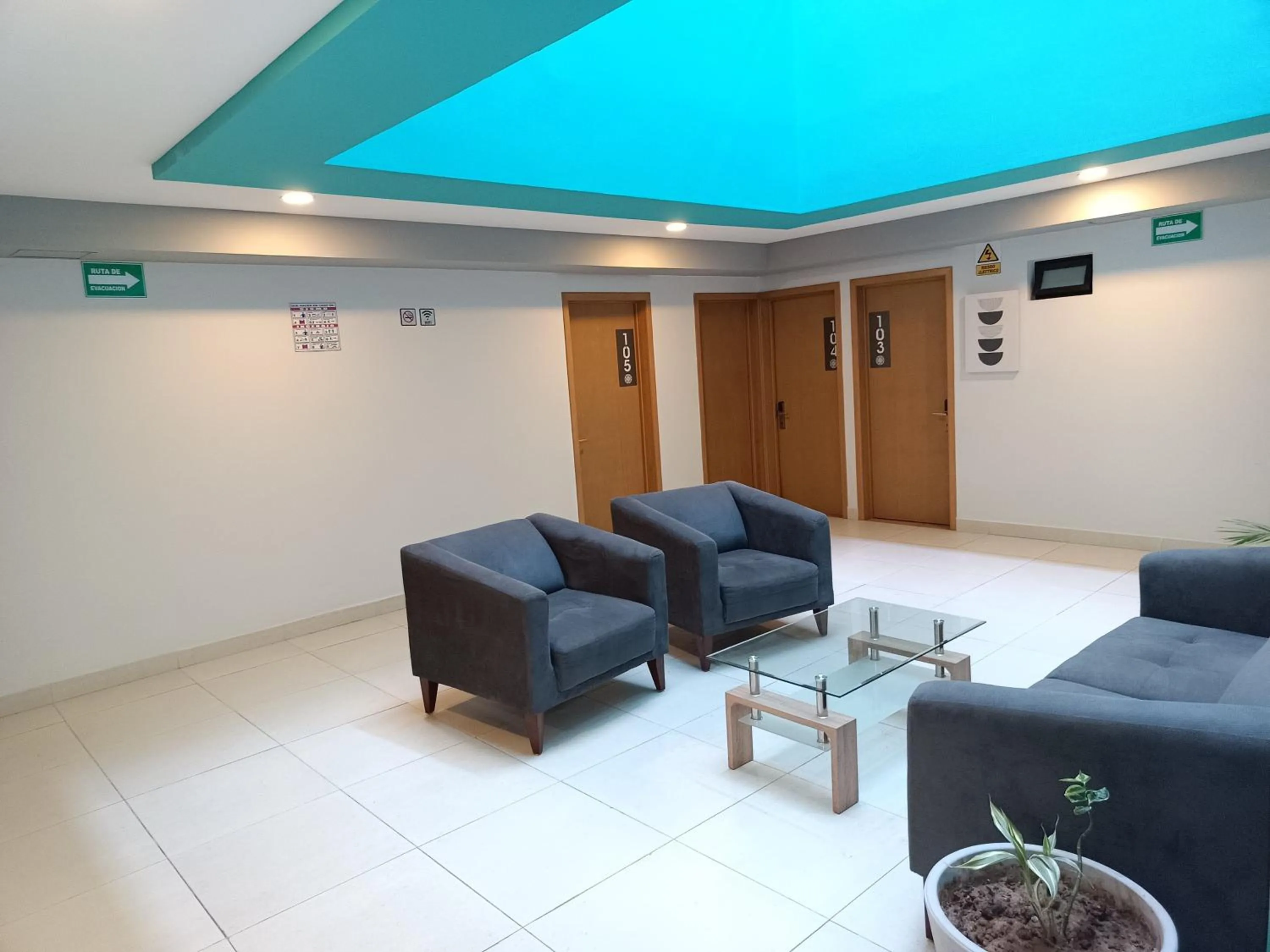 Living room in Hotel Kavia Mazatlán