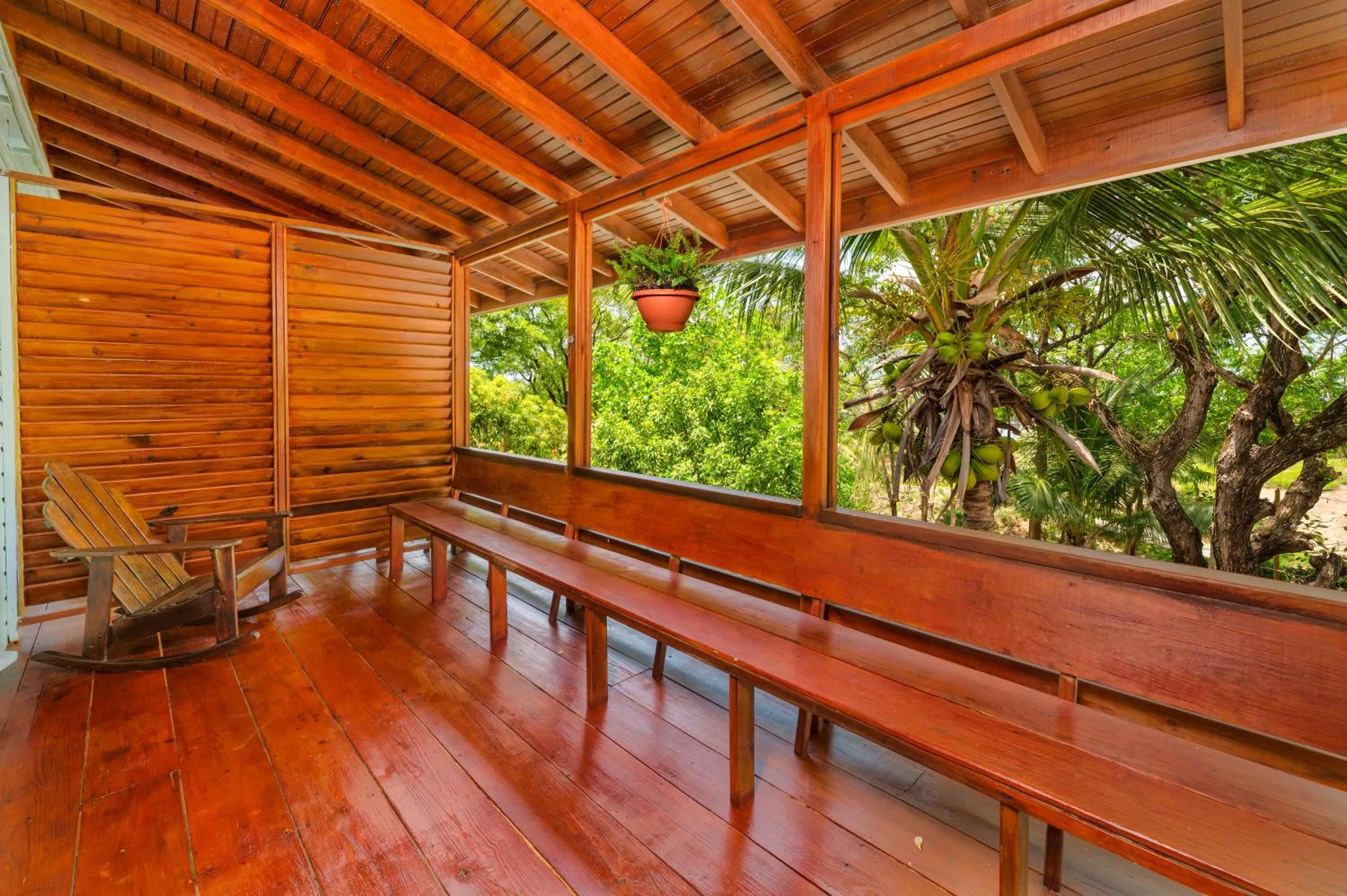 Property building in Hotel and Dive Center Roatan Yacht Club