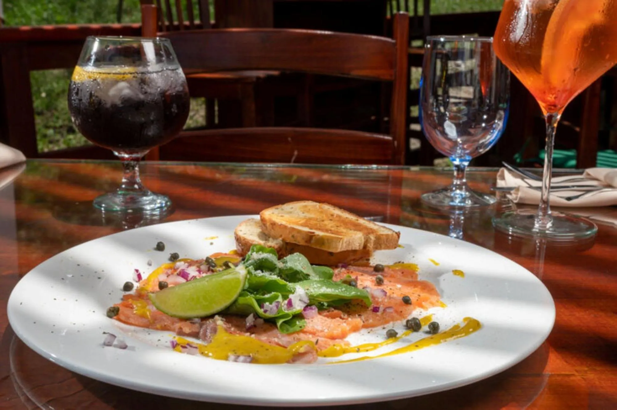 Food and drinks in Hotel and Dive Center Roatan Yacht Club