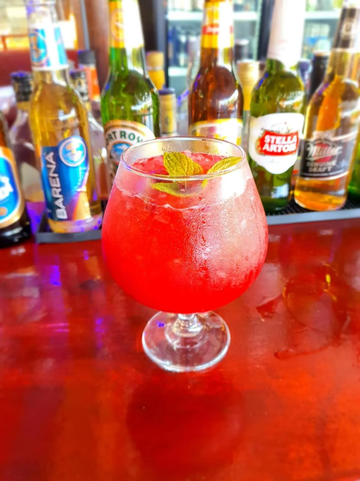 Restaurant/places to eat in Hotel and Dive Center Roatan Yacht Club