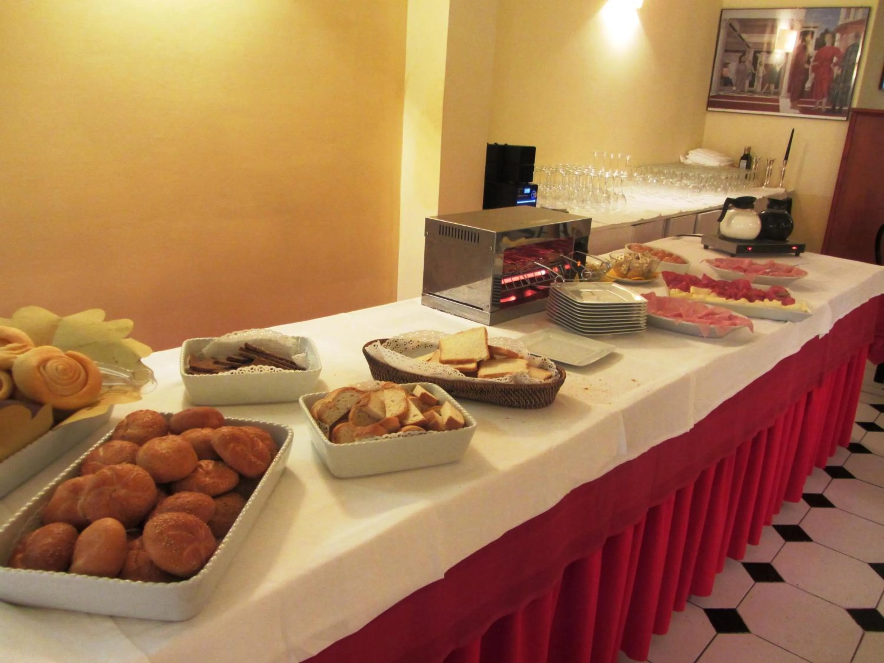 Buffet breakfast in Hotel La Meridiana