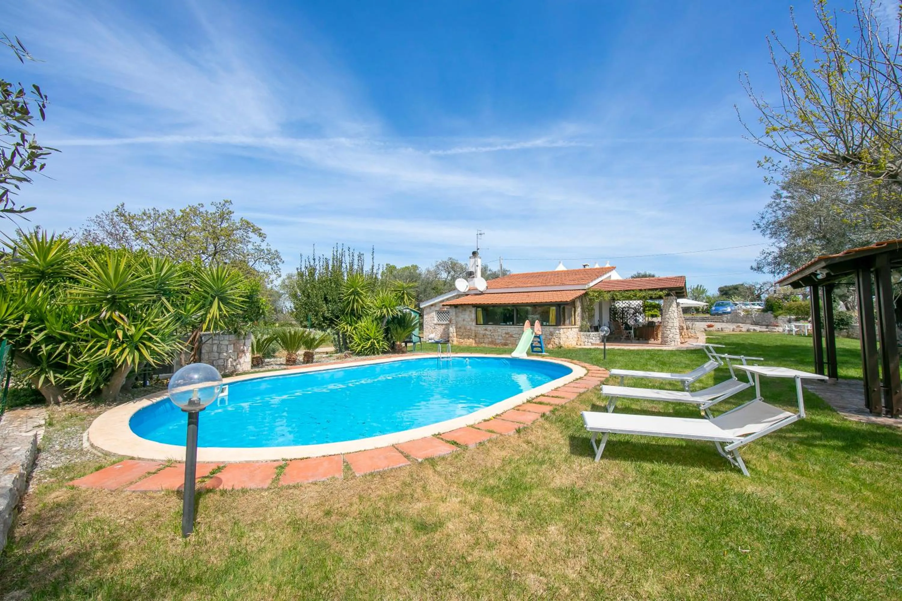 Pool view in La Casa Sulla Roccia Trulli Pool - Happy Rentals
