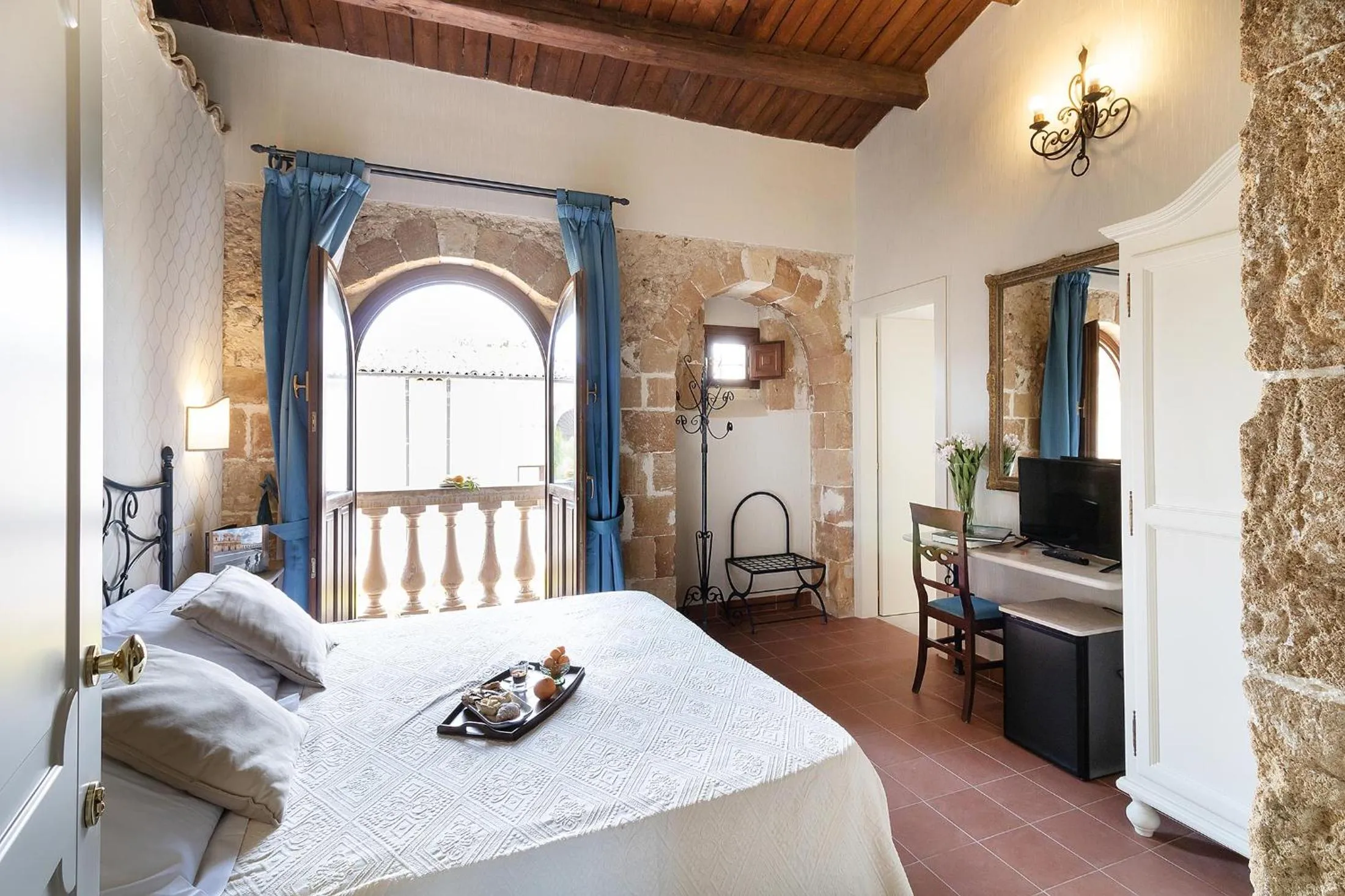 Photo of the whole room, Bed in Hotel Villa Favorita