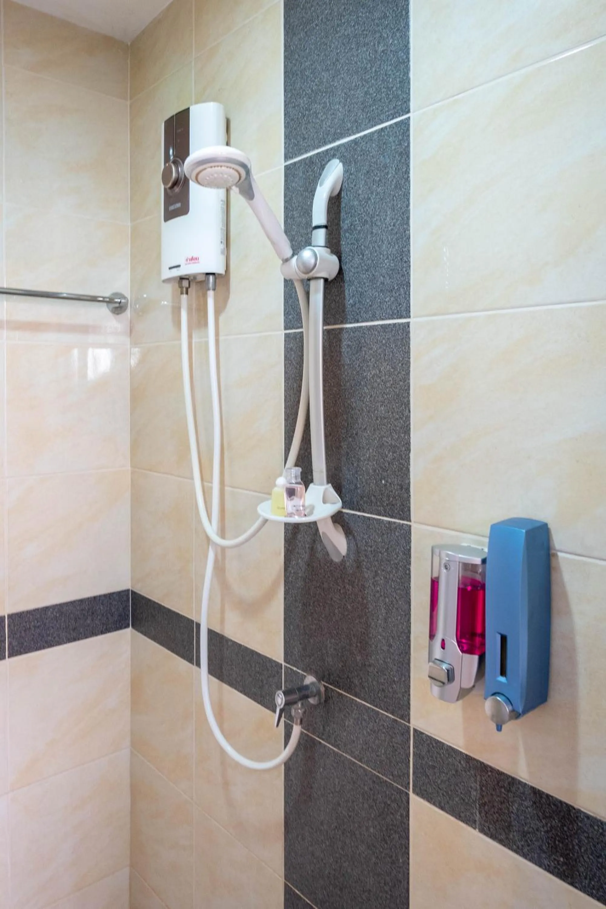 Shower in Usman Halal Home