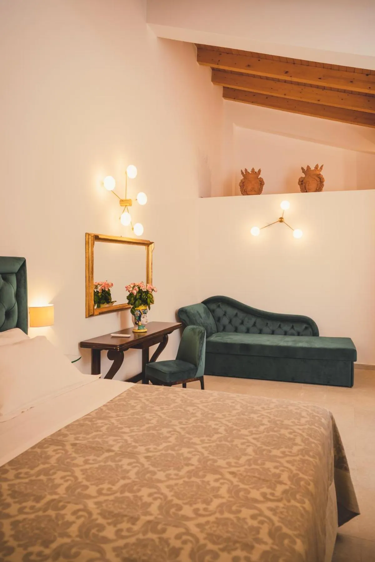 Photo of the whole room, Bed in Hotel Villa Giulia