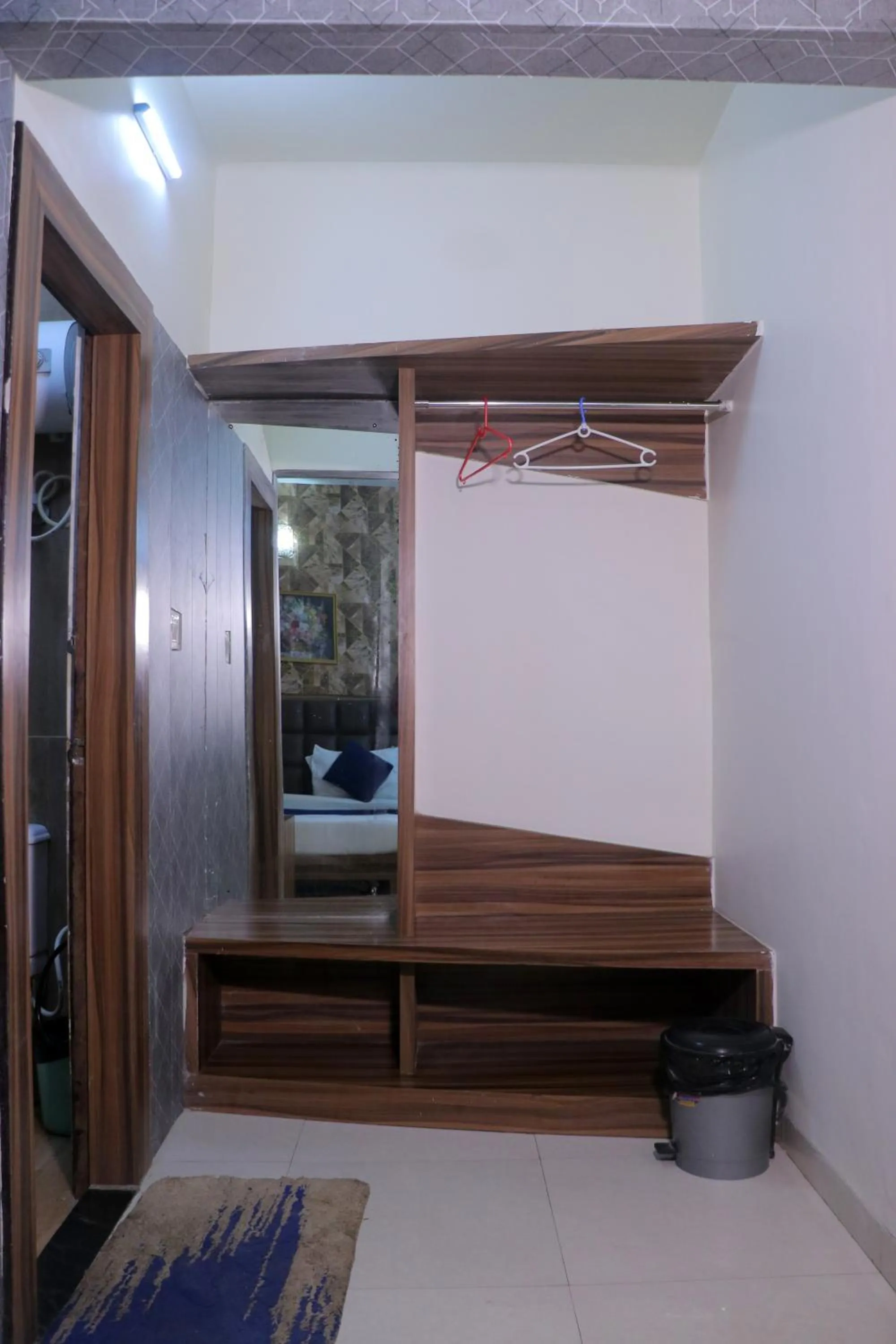 wardrobe in Hotel Panache 500 Mtrs From Shri Krishna Janma bhumi Teample